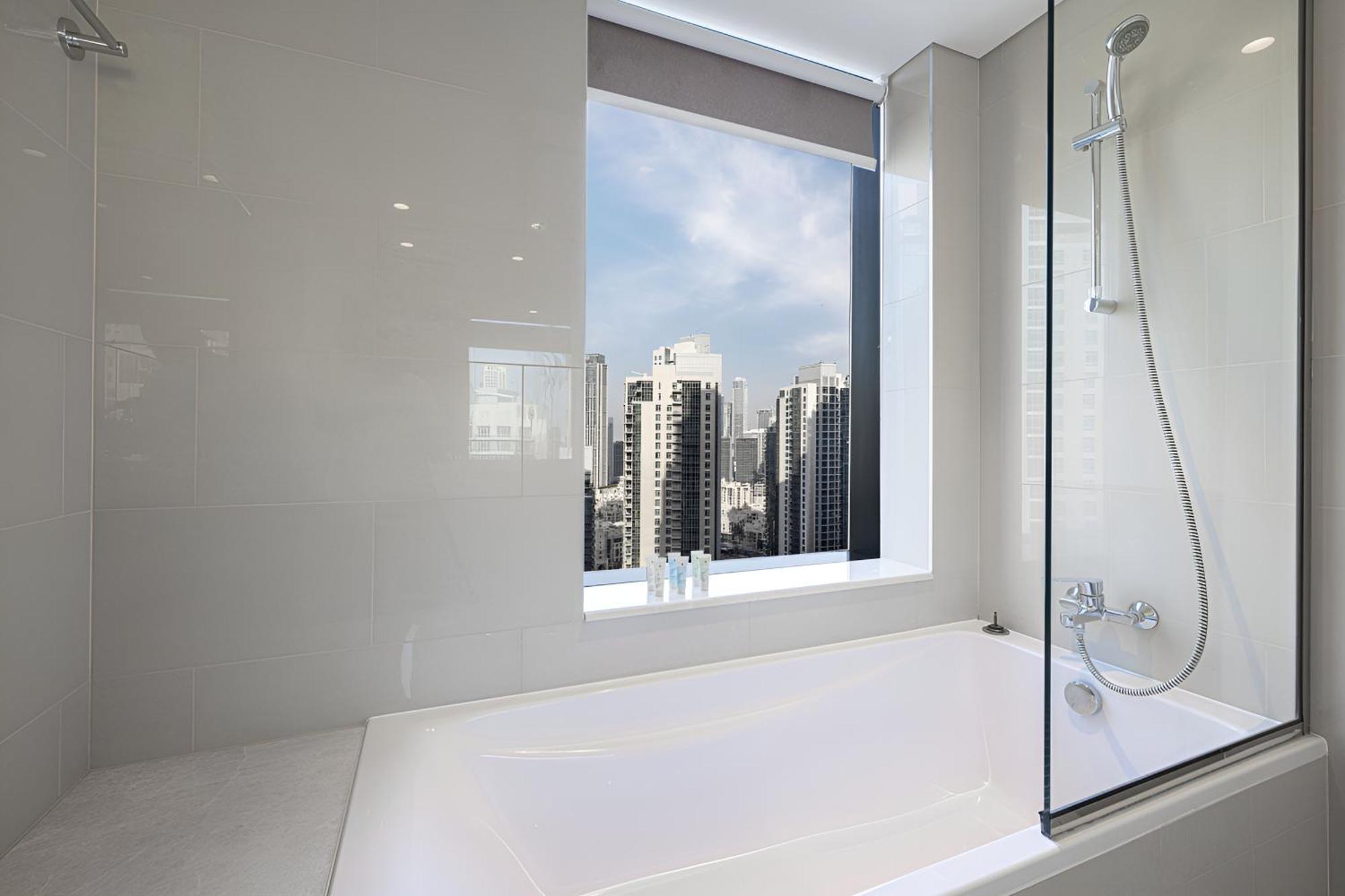 Expansive 7-bed Overlooking Burj & Fountains Appartement *