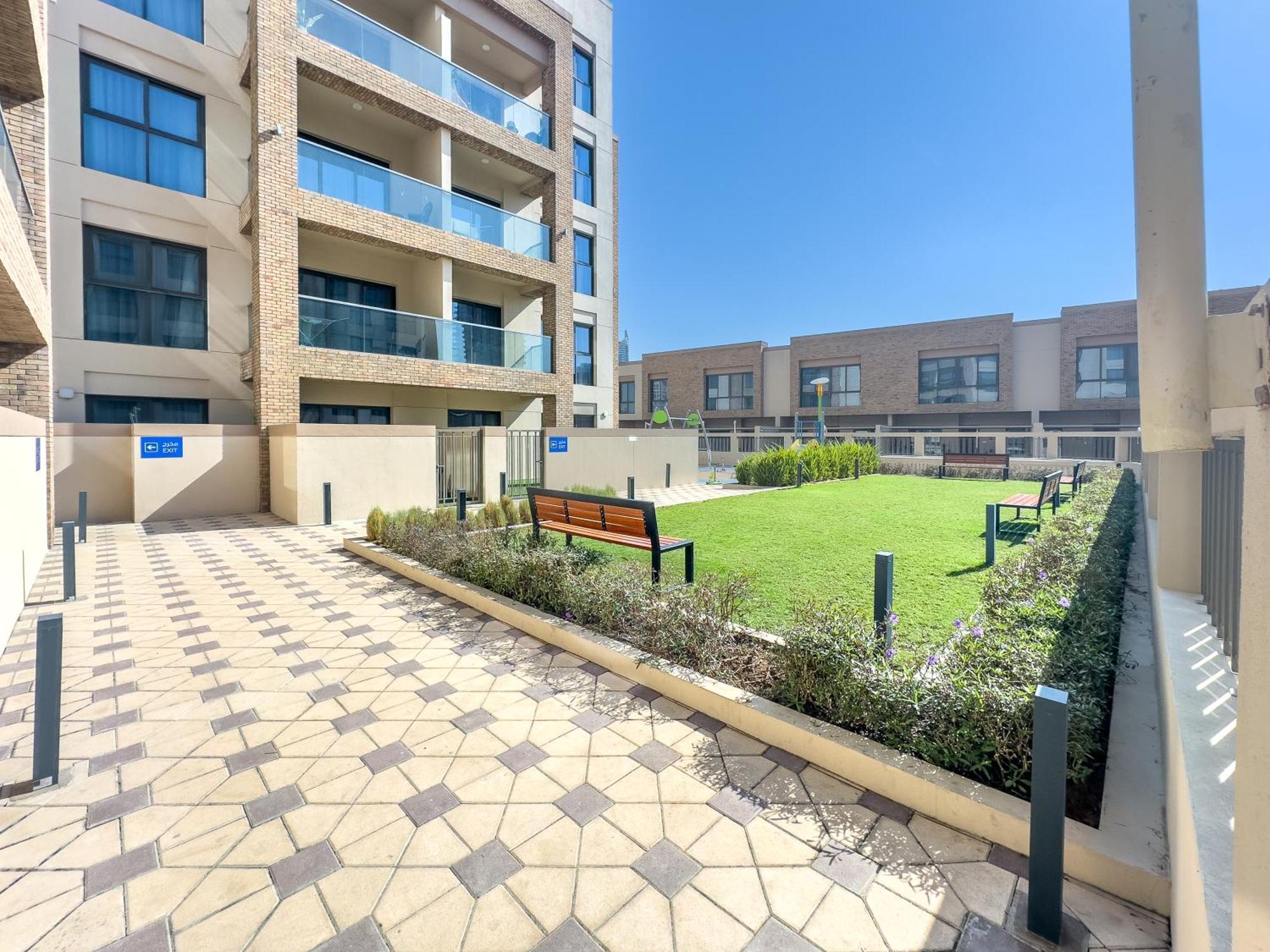 Escape 24 Luxury 1br Eleganz By Danube Jvc