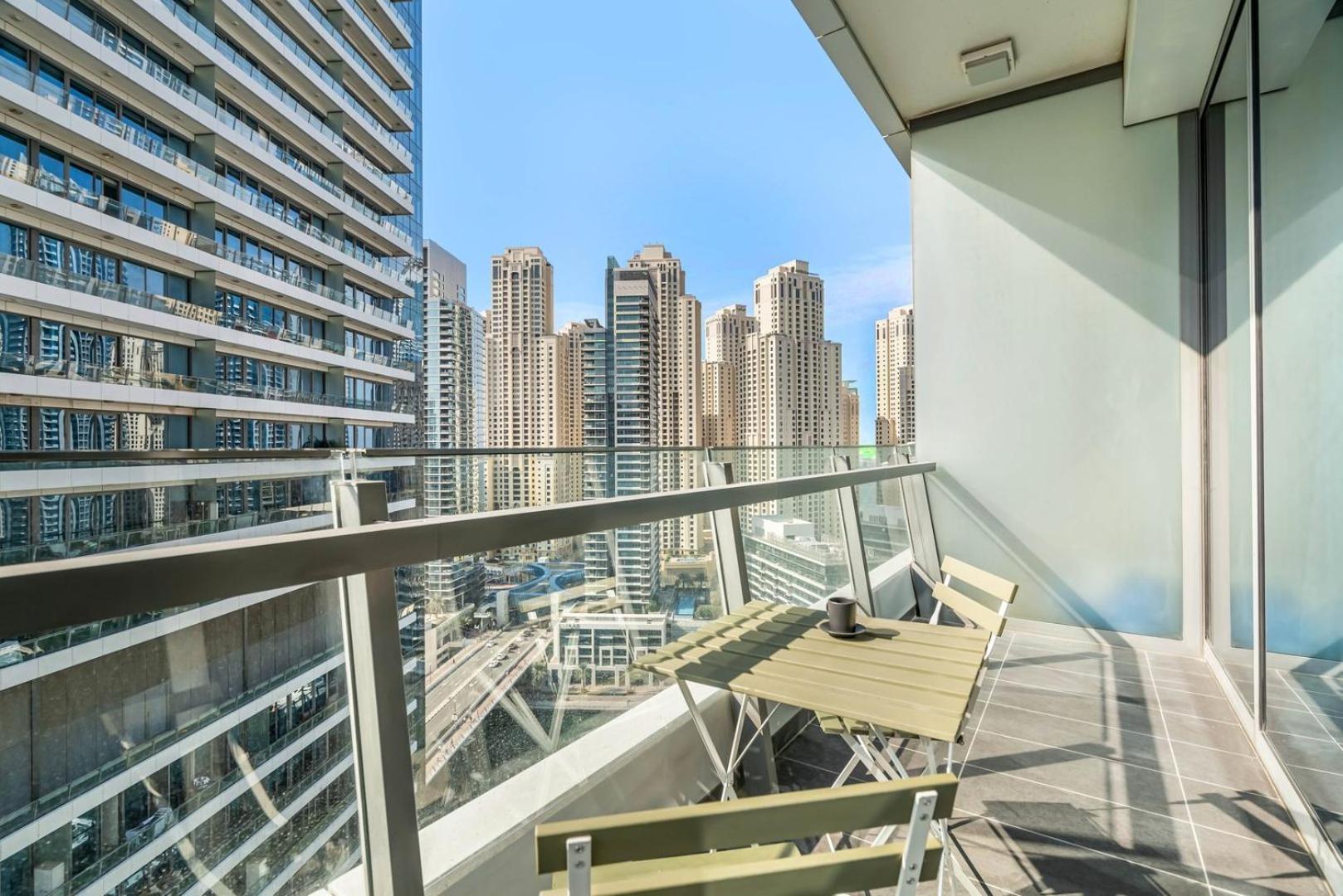 Guestready - Marina Retreat With Balcony Appartement