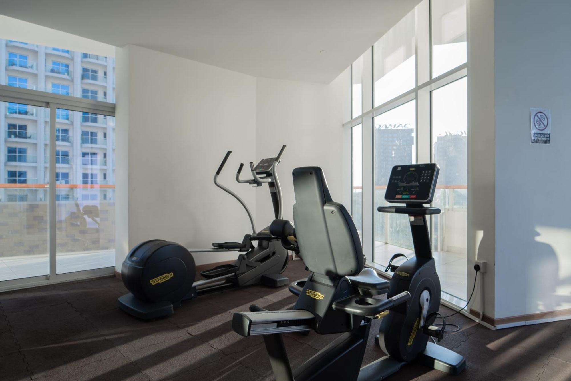 Luxurious 1br With Canal & Burj Khalifa View! Appartement Dubaï