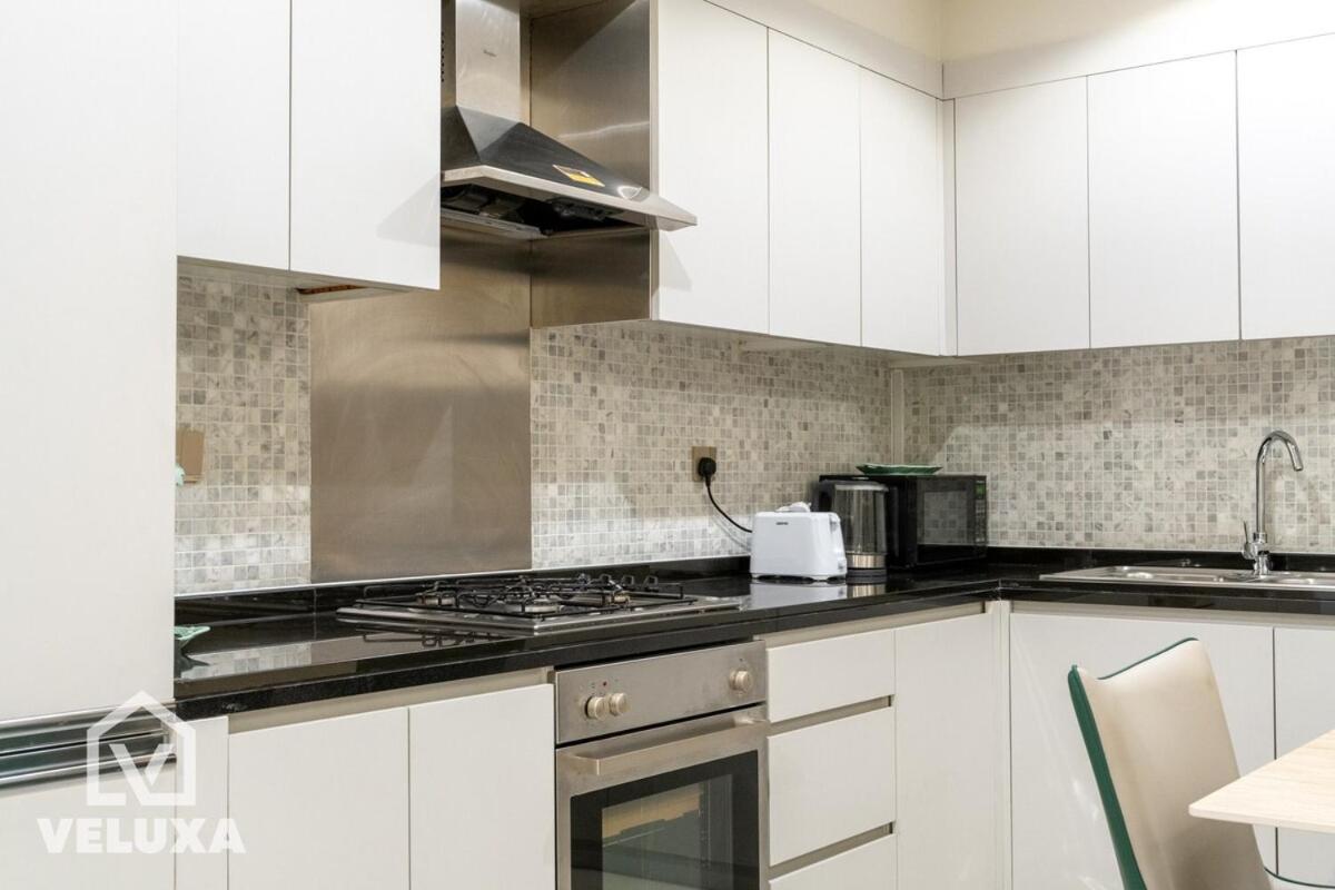 Veluxa-luxe 2bed 2 Min Walk To Mall Dubai