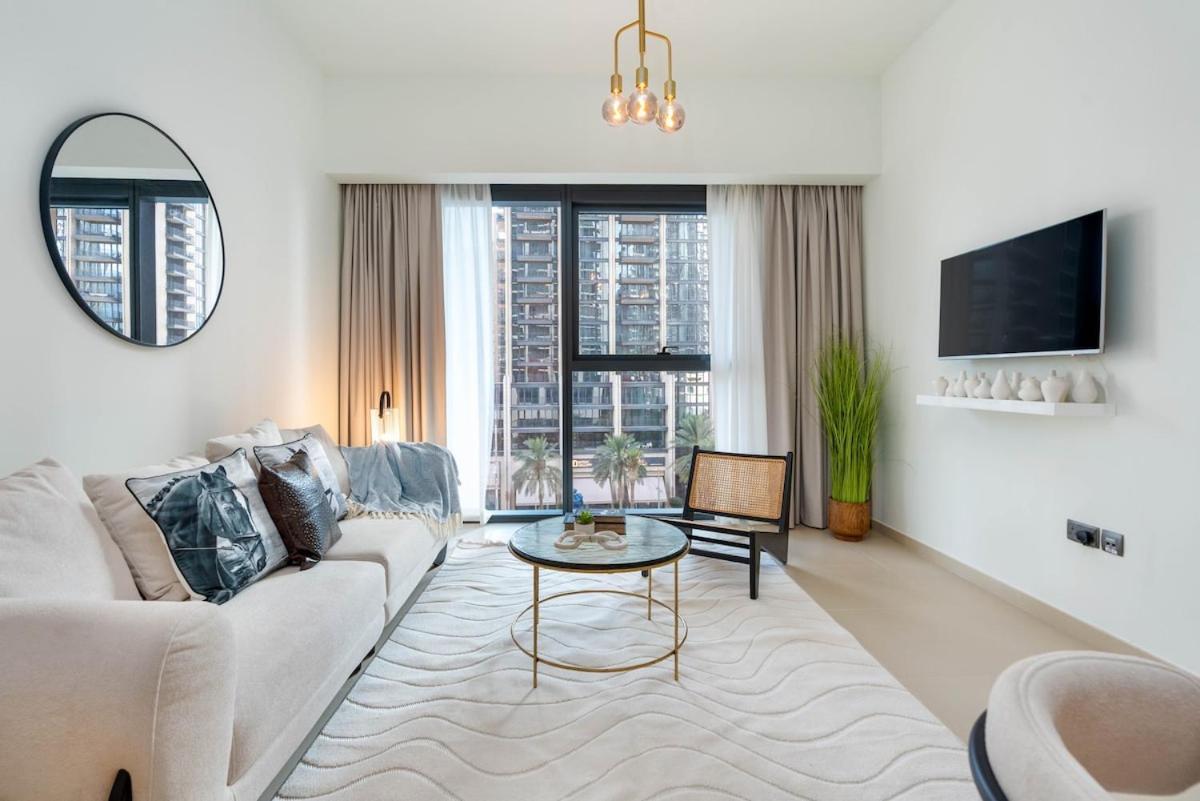 Brand New Stylish 1 Bed Next To Burj Khalifa By Boulevard *
