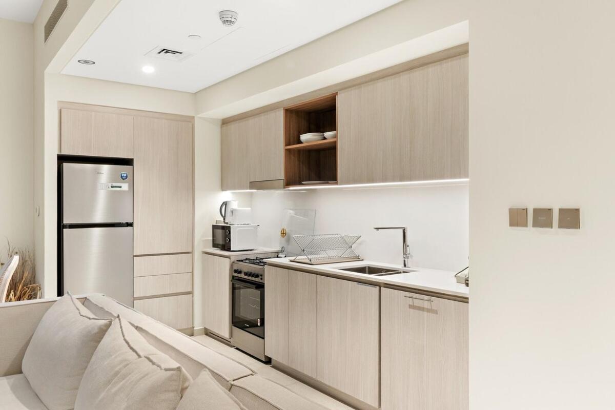 First Class 2br Refreshing Creek View * Dubaï