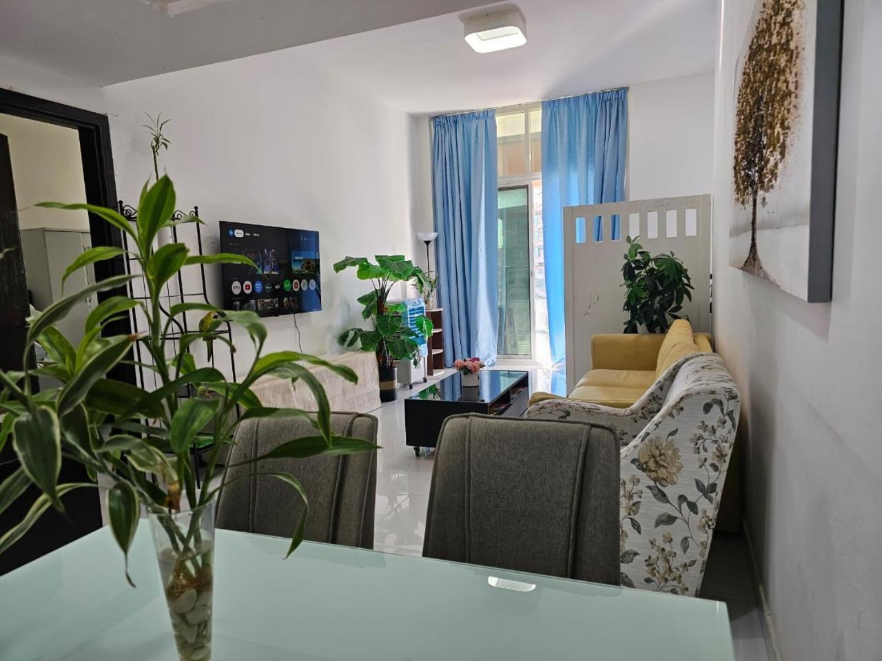 Silicon Oasis Staycation *
