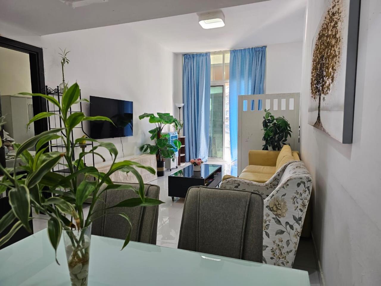 Silicon Oasis Staycation
