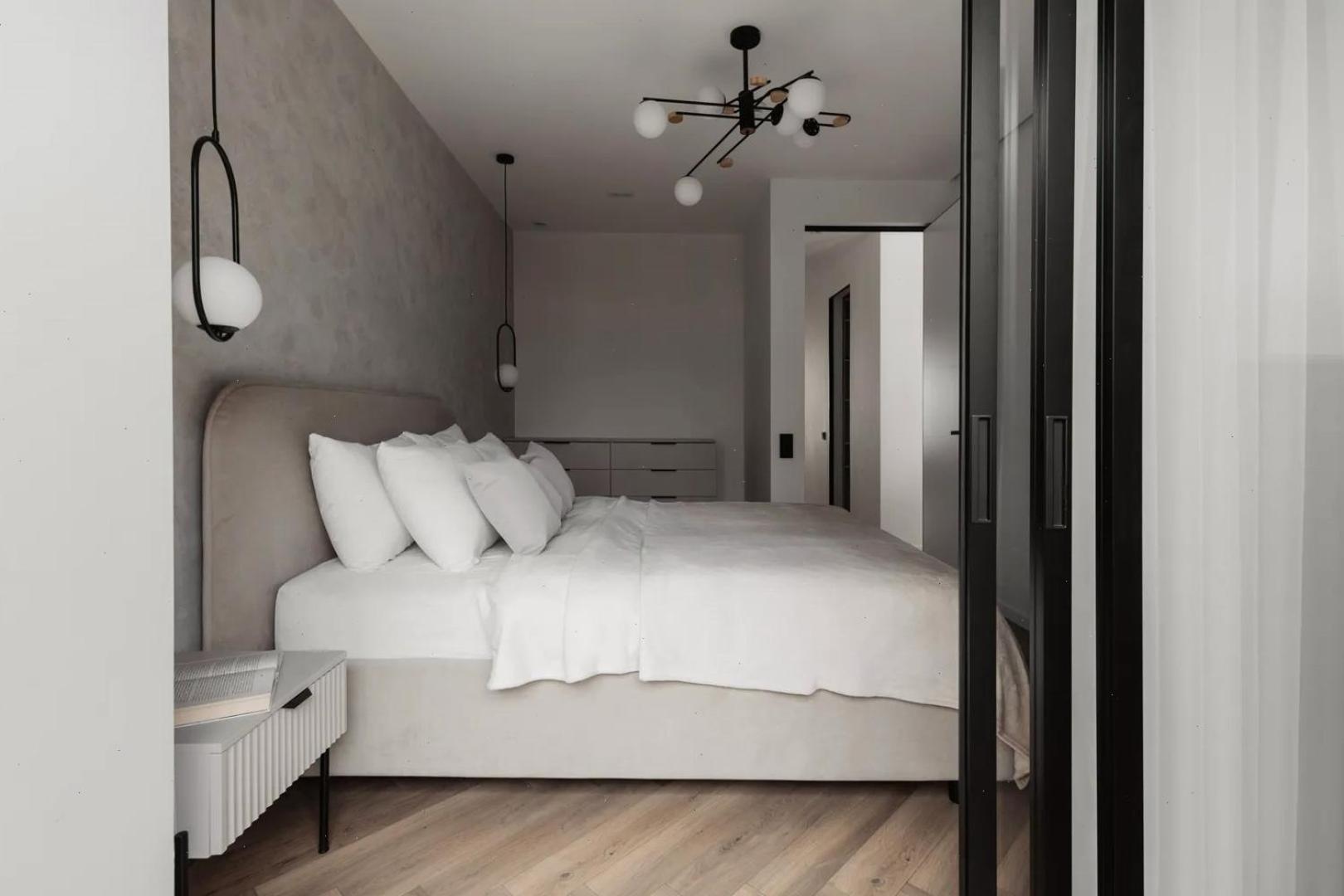 Marquise Square Tower Luxury App's * Dubai