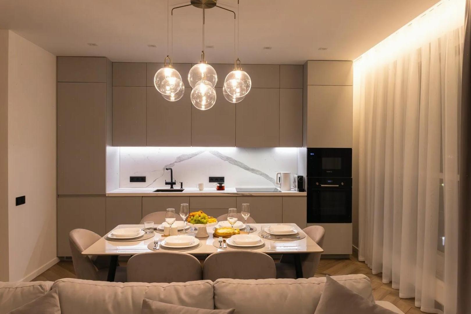Marquise Square Tower Luxury App's Hotel