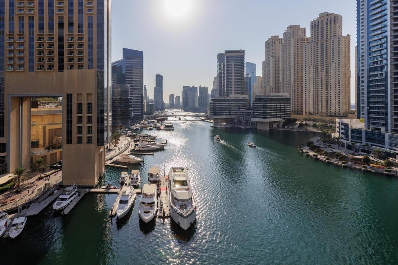 Waterfront Flat Stunning View Sleeps 6 Apartment Dubai