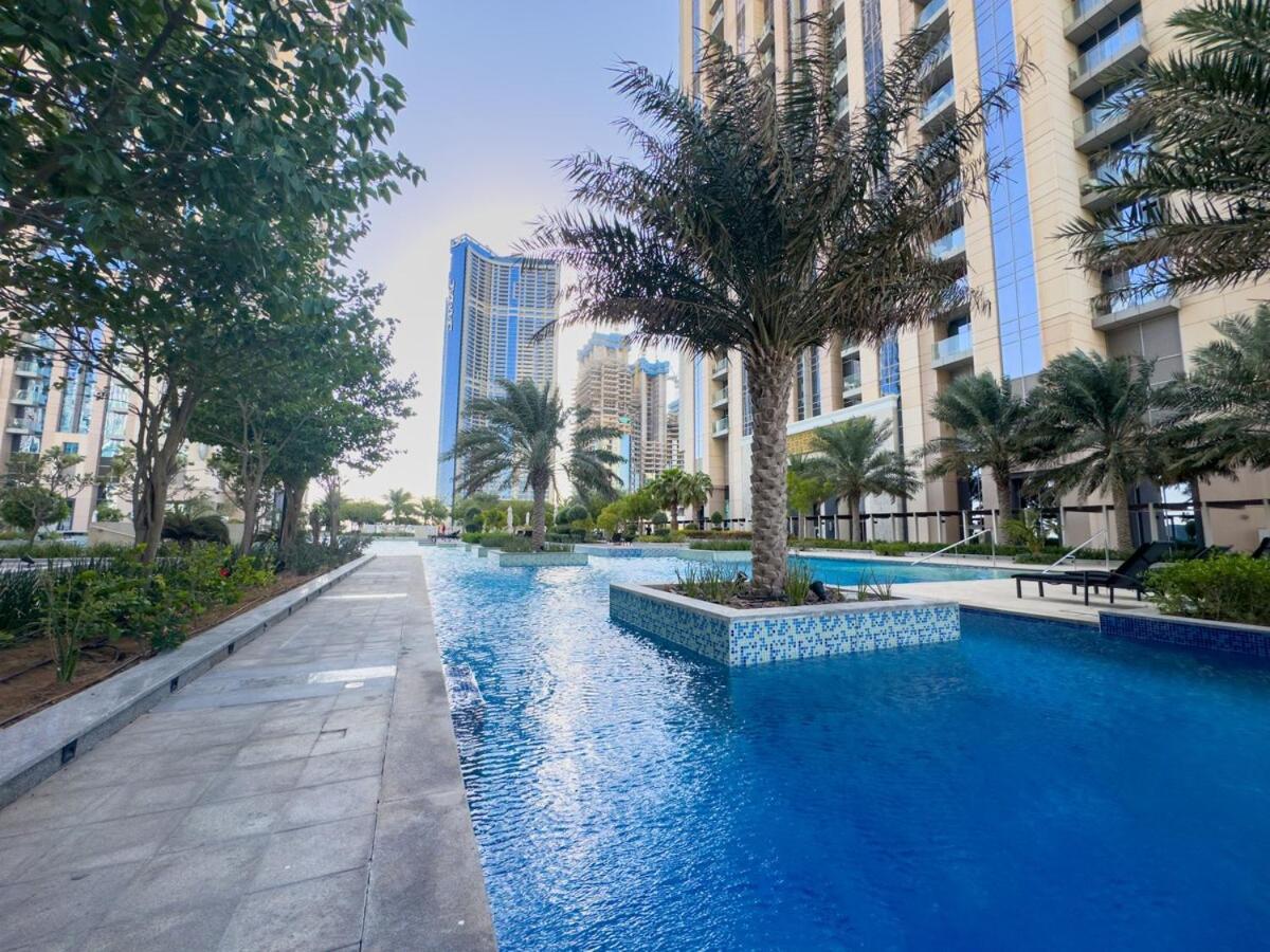 Luxury Meets Serenity 2br In Noura Tower Apartamento Dubai