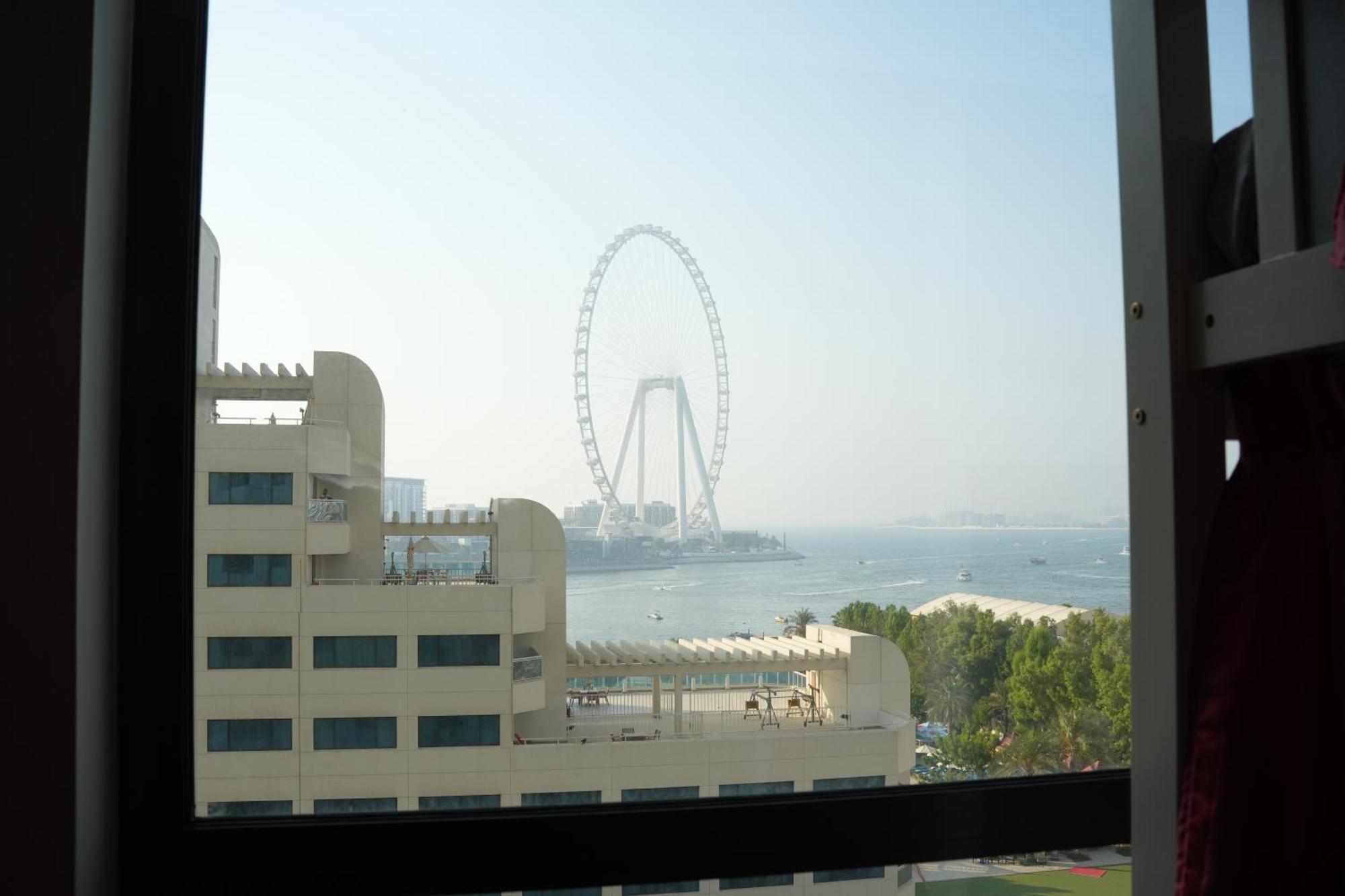 Yellow Parrot Jbr Dubái