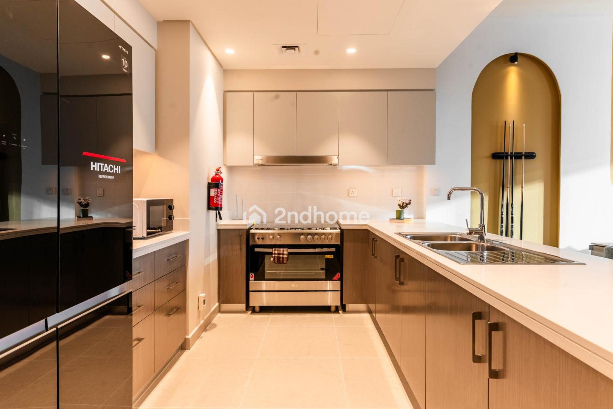 Unit Overlooking Burj Khalifa And Fountain View Dubai