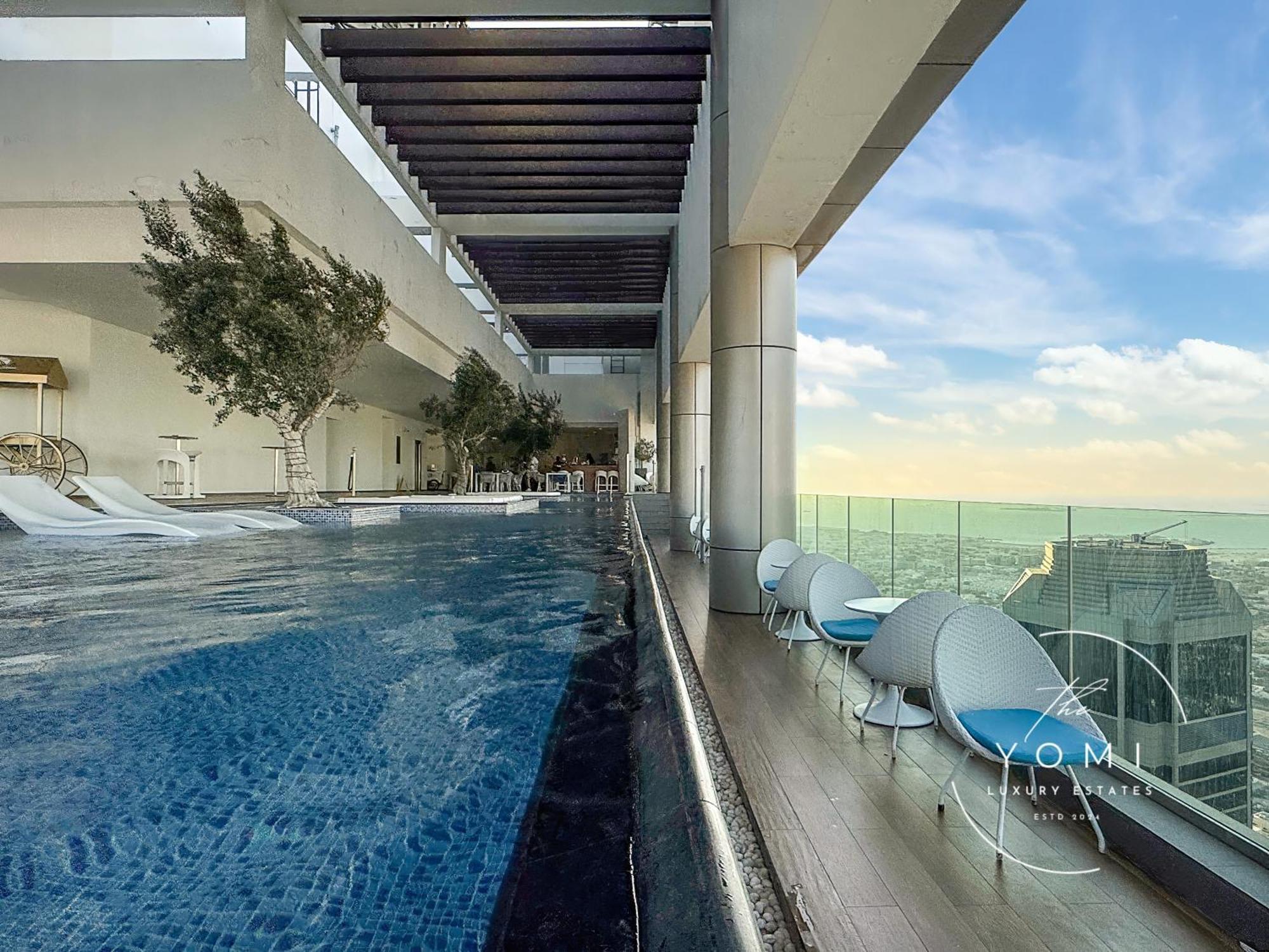 Panoramic Burj Khalifa And Sea View, Infinity Pool, Luxury 2br Apartment *