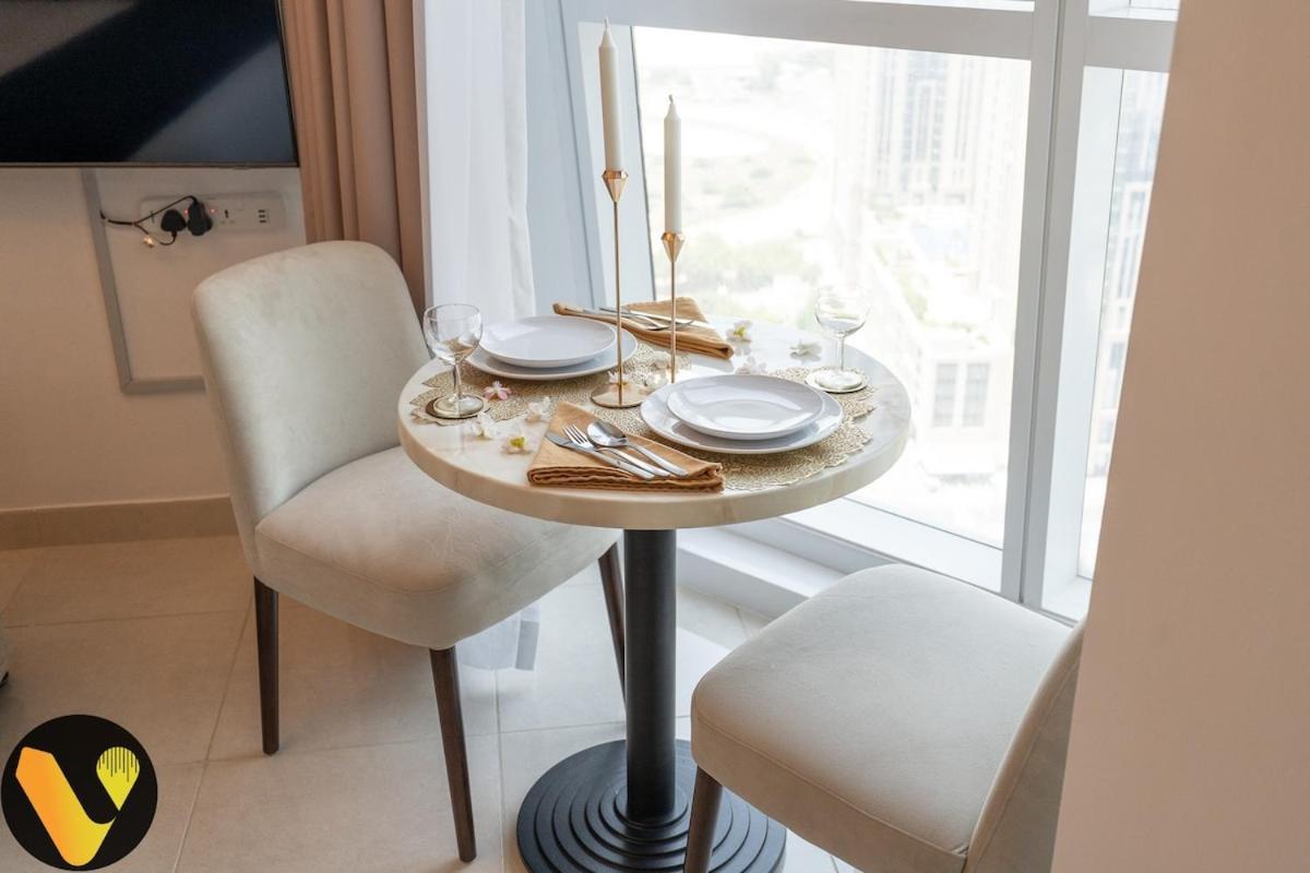 Vogue Business Bay Court Tower Walkable To Business Bay Metro Station And Next To Jw Marriott Marquis Dubaï