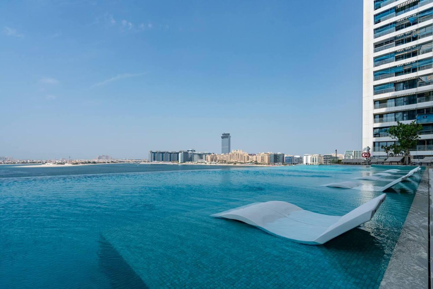Beachfront Townhouse Sea Breeze Villa Dubaï