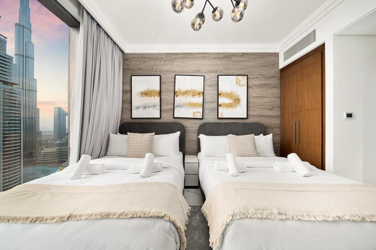 Stunning Luxurious 4br With Burj Khalifa View And Mall Tunnel Access Dubaï