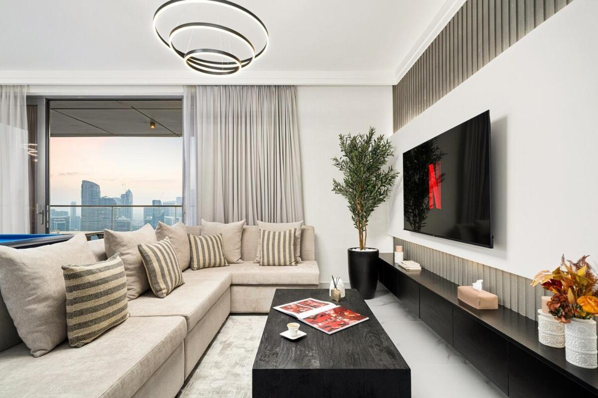 Stunning Luxurious 4br With Burj Khalifa View And Mall Tunnel Access *
