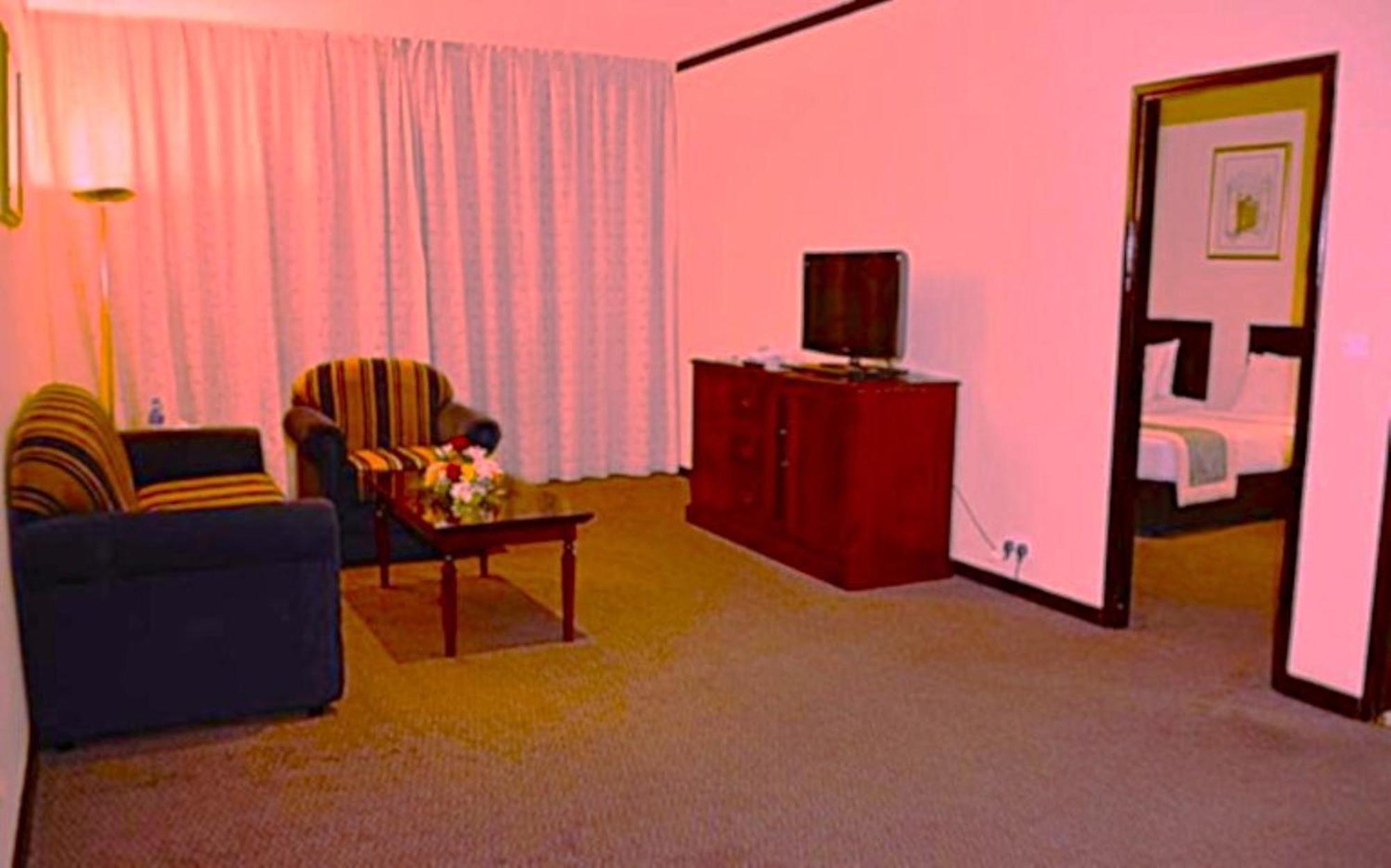 J5 Bur 3* Dubai