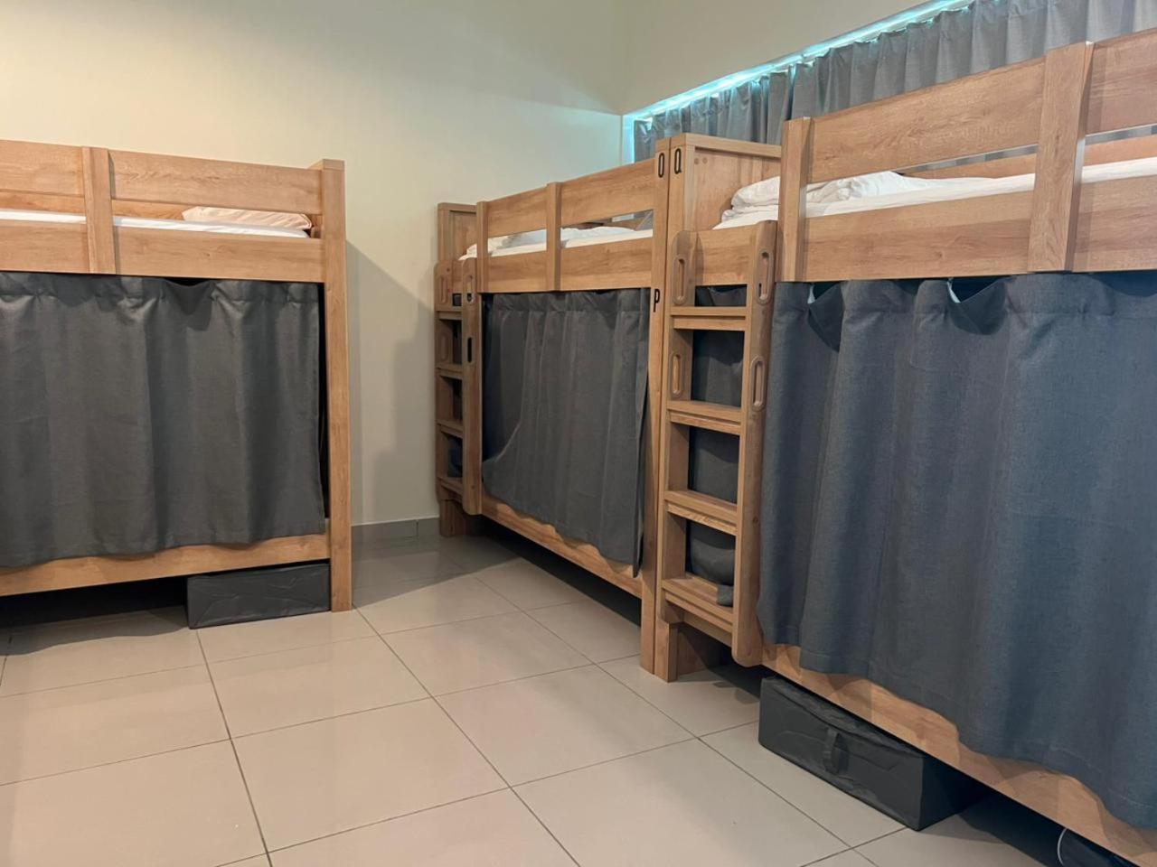 Pensionat Dhostels - Marina Palm View