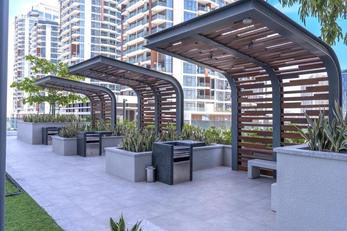 Apartamento Vogue Al Wasl 1 East 17th Floor With Balcony View Of Zabeel Park And Frame, Walkable To Metro, Near Sheikh Zayed Road & World Trade Centre *
