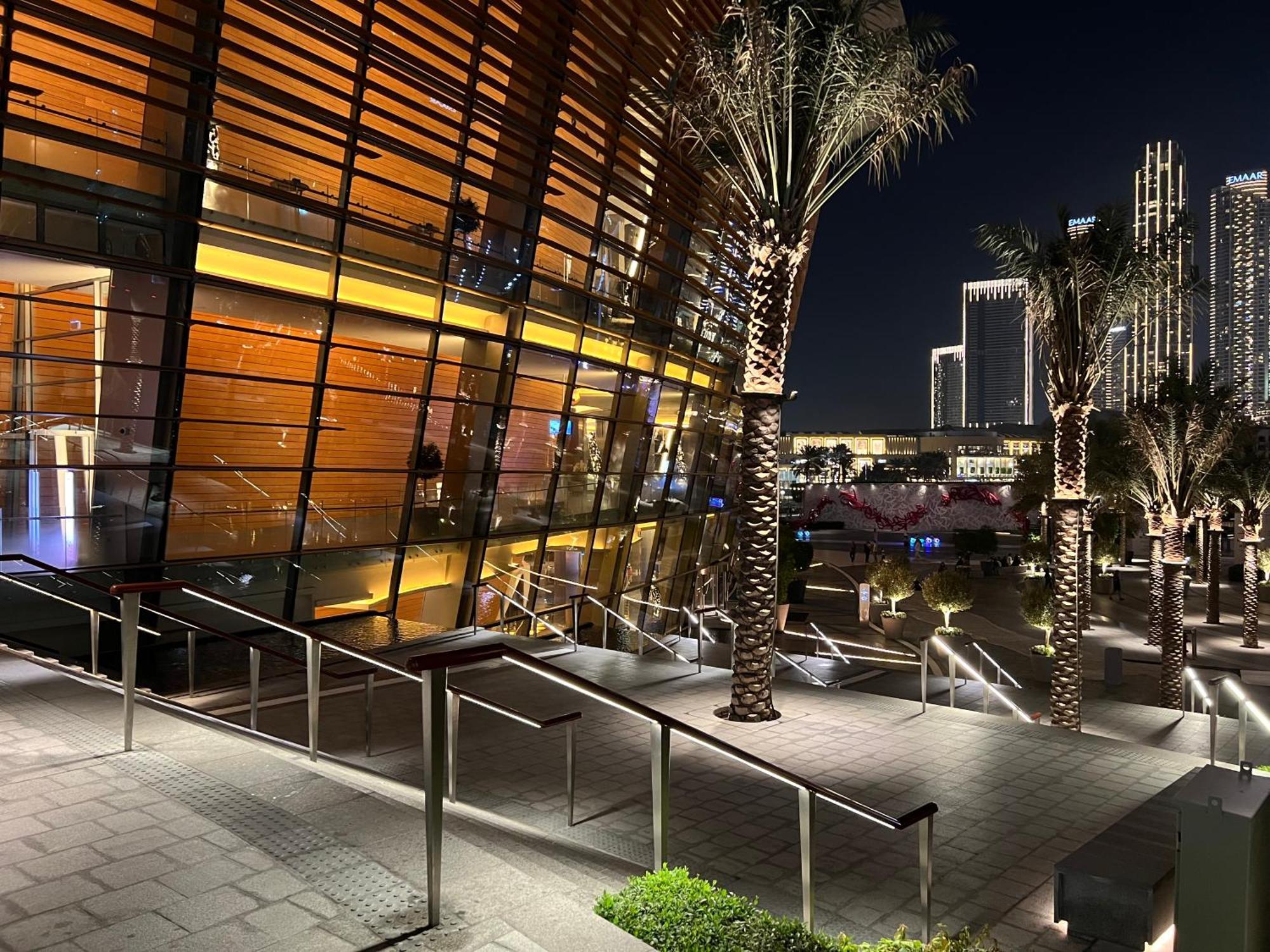 Downtown Luxury - Stunning Burj Khalifa & Sea View - 5 Minutes Walk To Mall Dubái