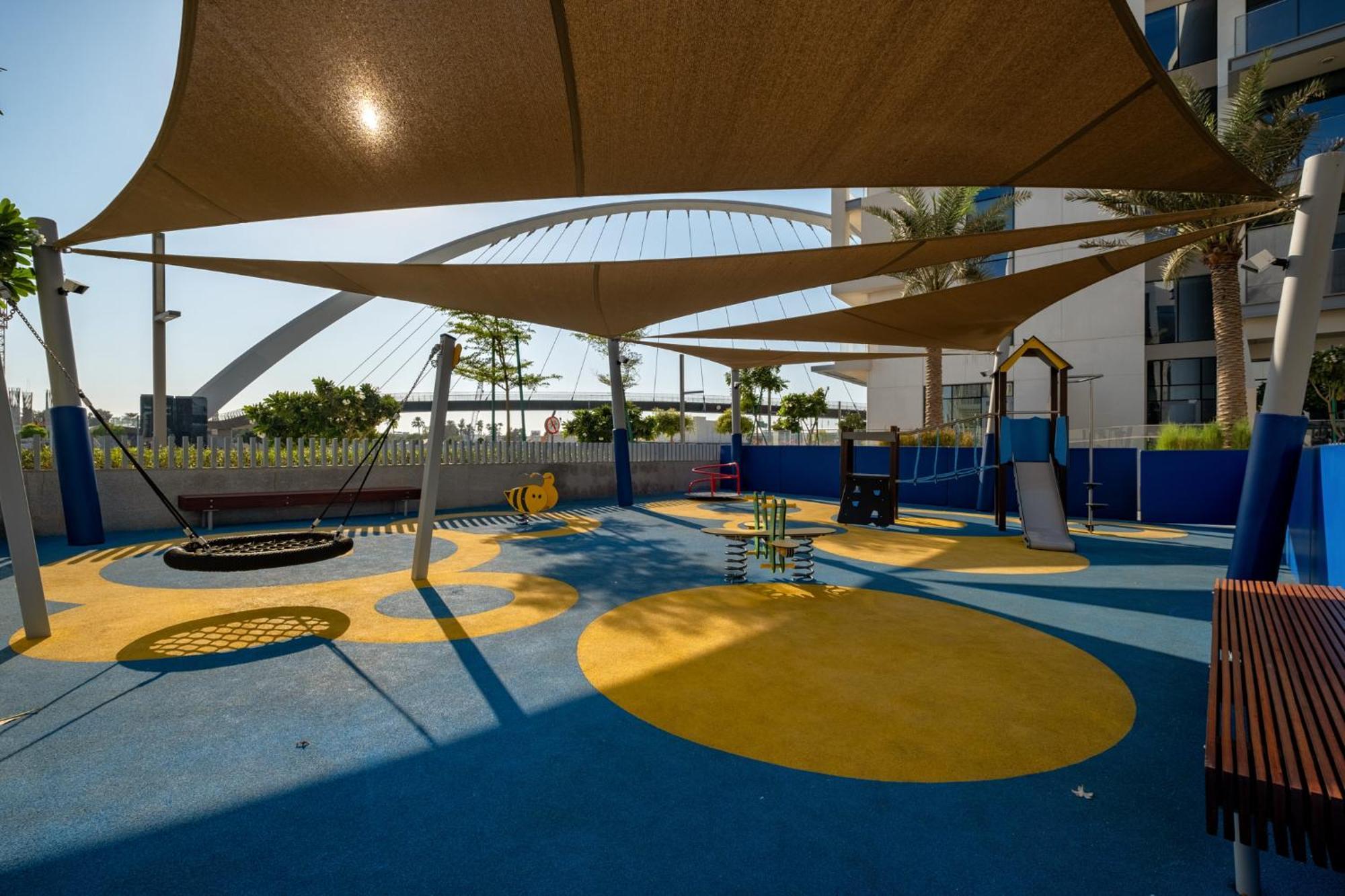 Canalfront - Location Up To 7 Guests * Dubaï