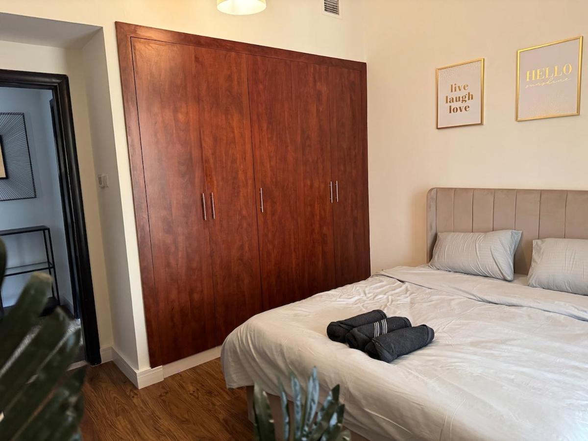 Luxurious Marina Apartment Dubai