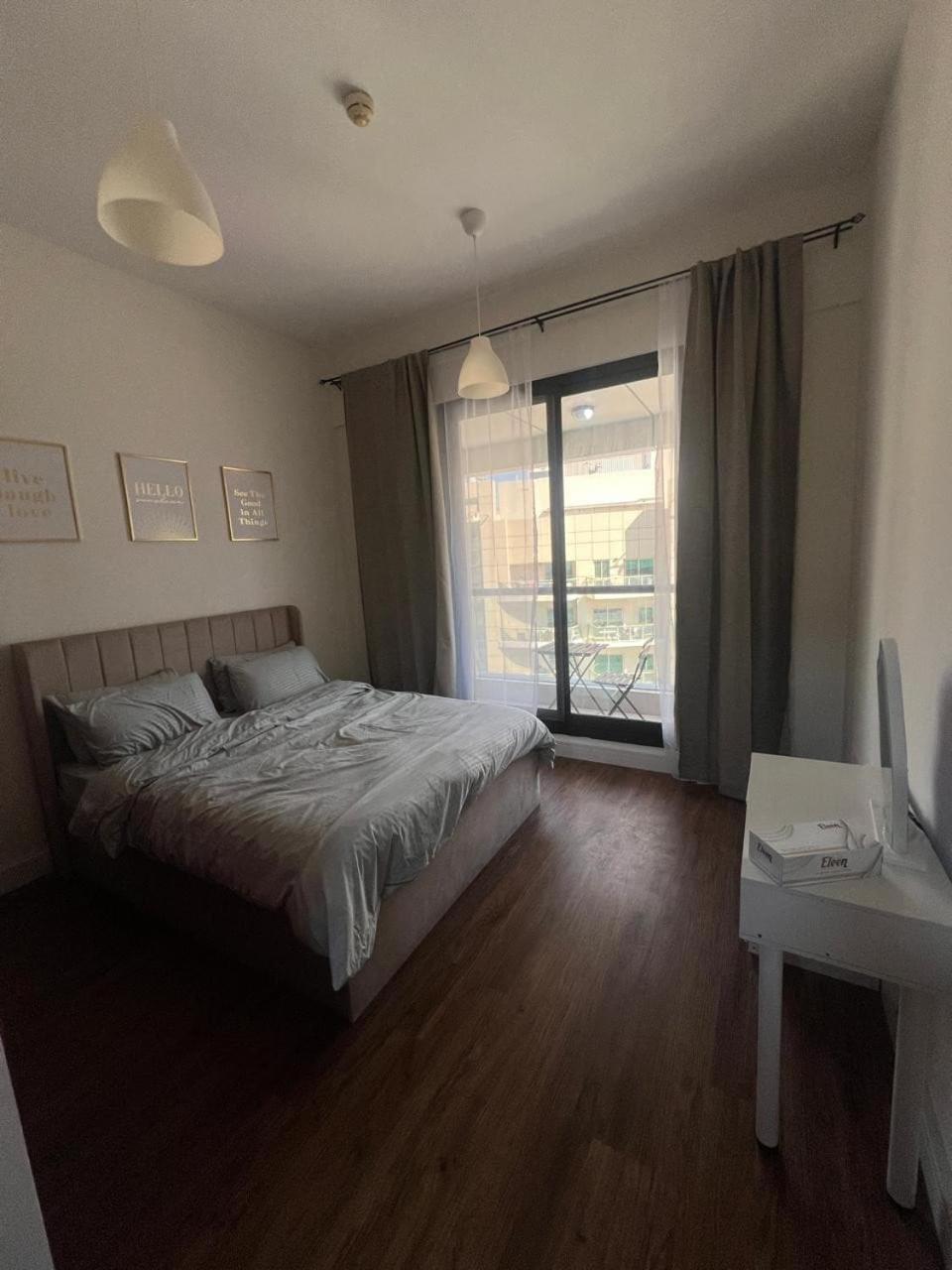 Luxurious Marina Apartment Dubai