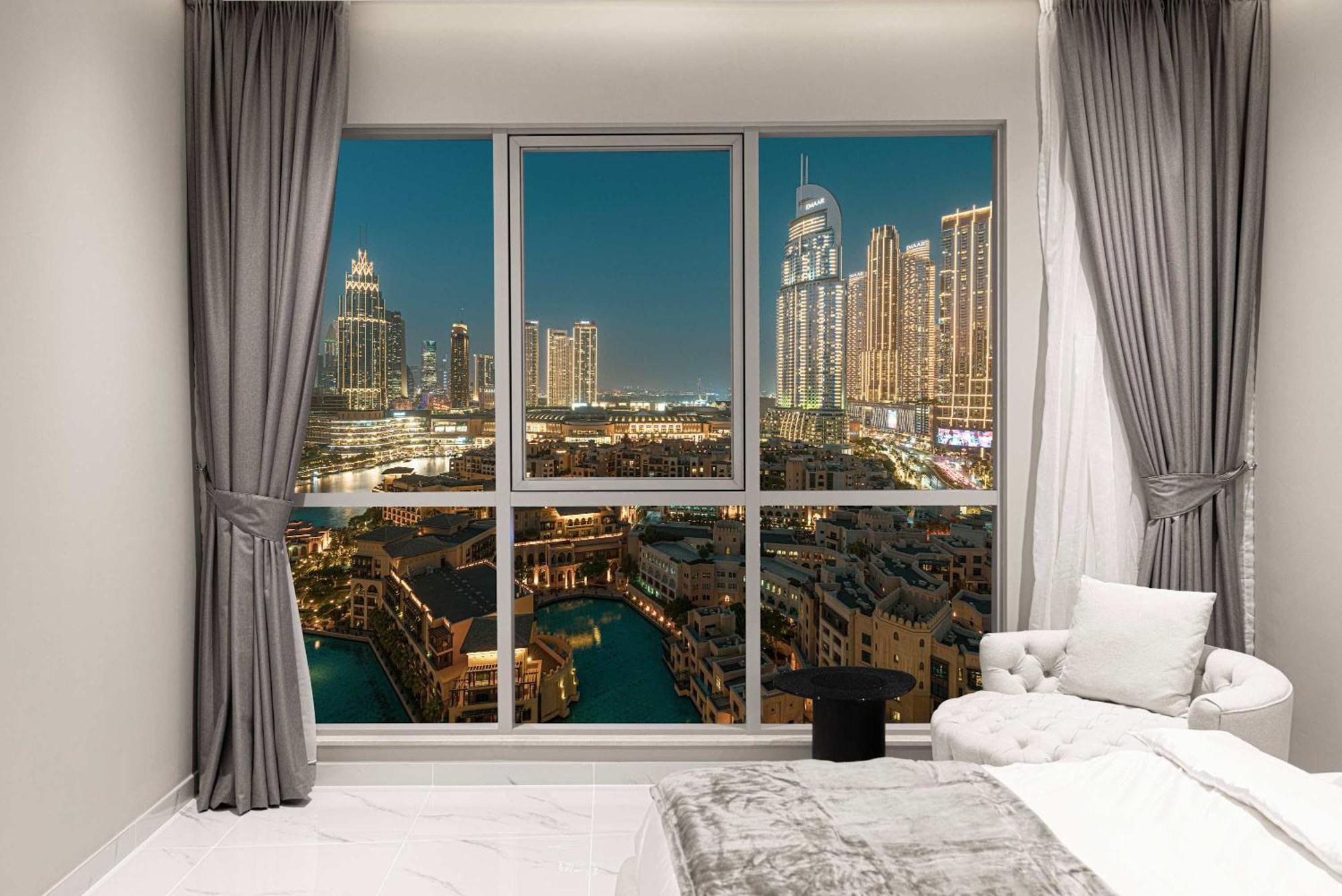 Downtown Sanctuary Iconic Burj Views & Luxury Living Dubái