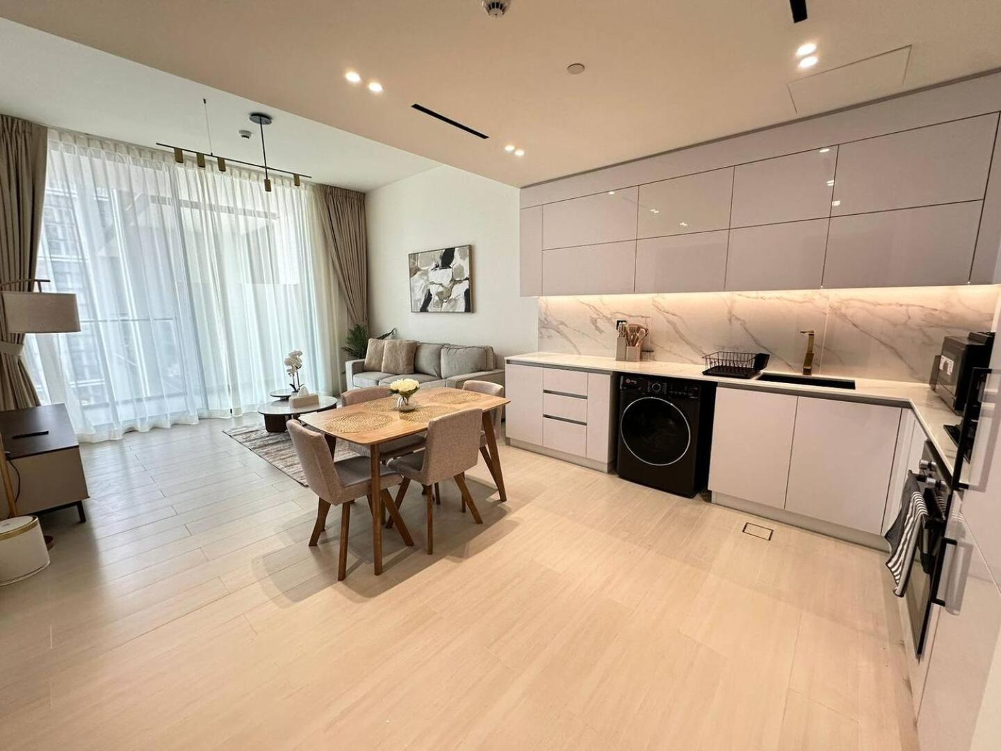 Comfortable 1Br Jvc Balcony Parking Lejlighed Dubai