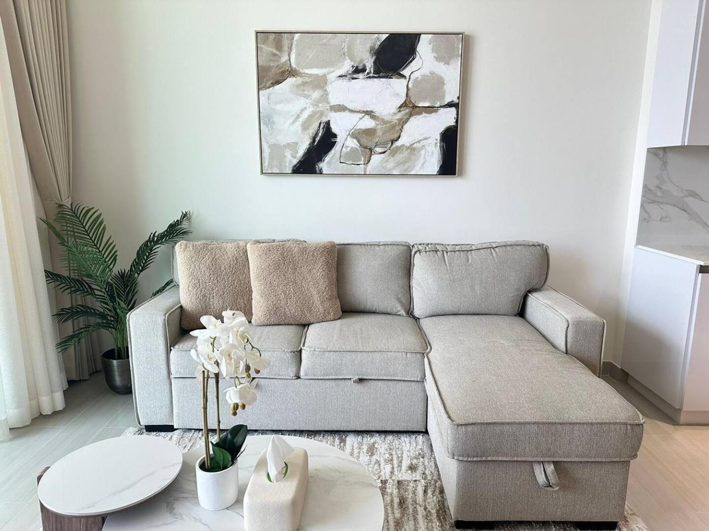 Comfortable 1Br Jvc Balcony Parking Lejlighed