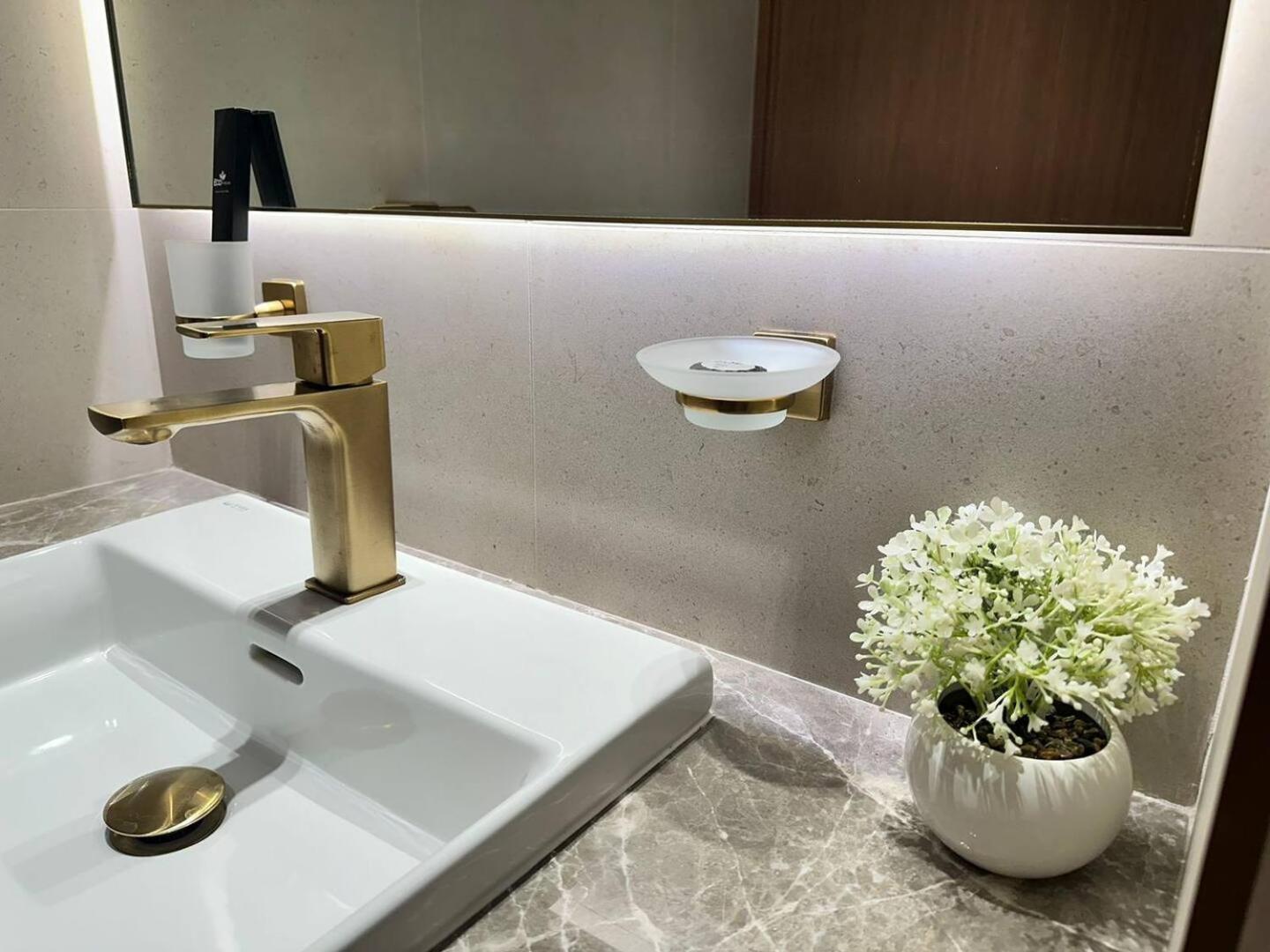 Comfortable 1Br Jvc Balcony Parking * Dubai
