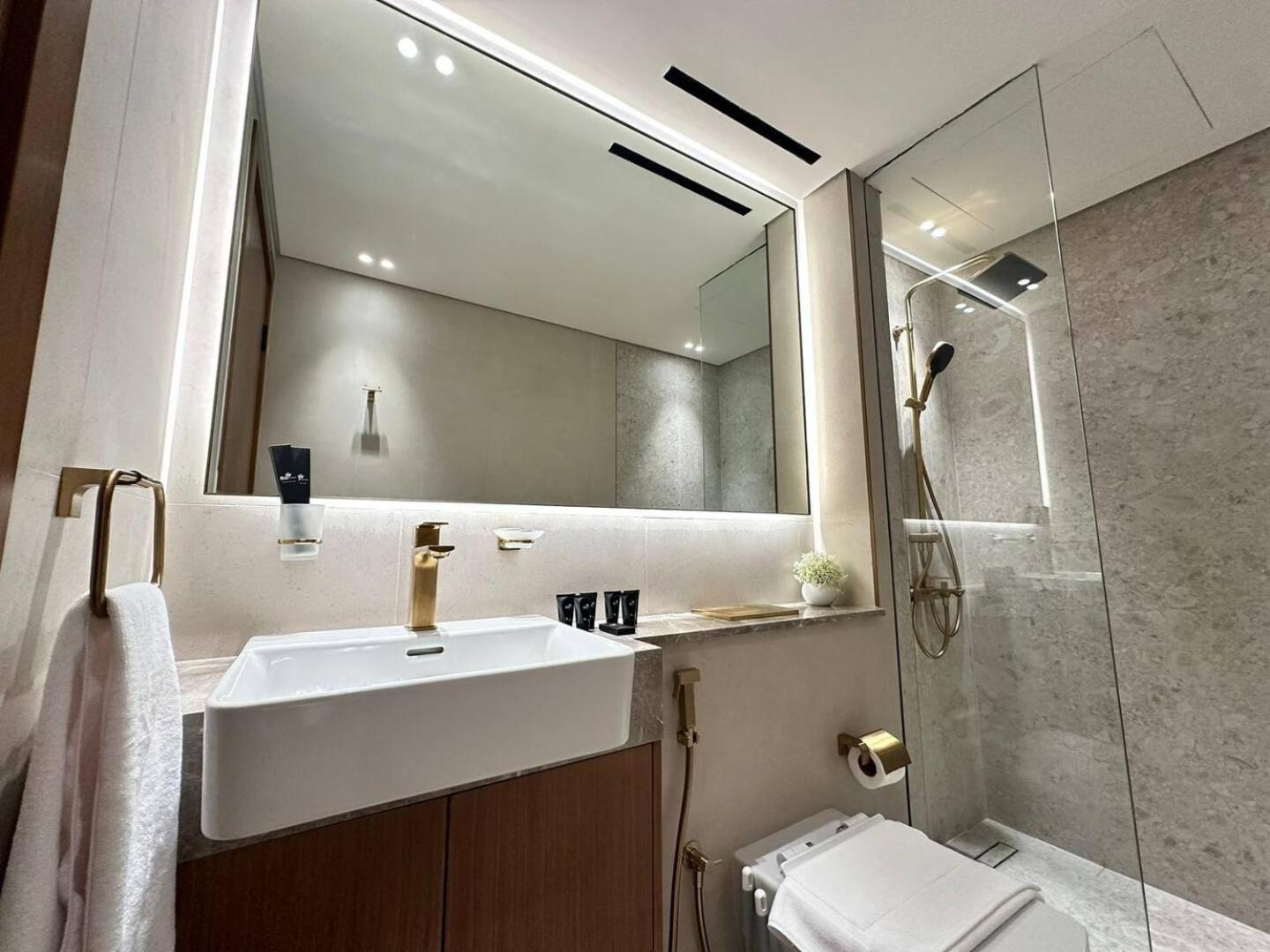 Comfortable 1Br Jvc Balcony Parking * Dubai