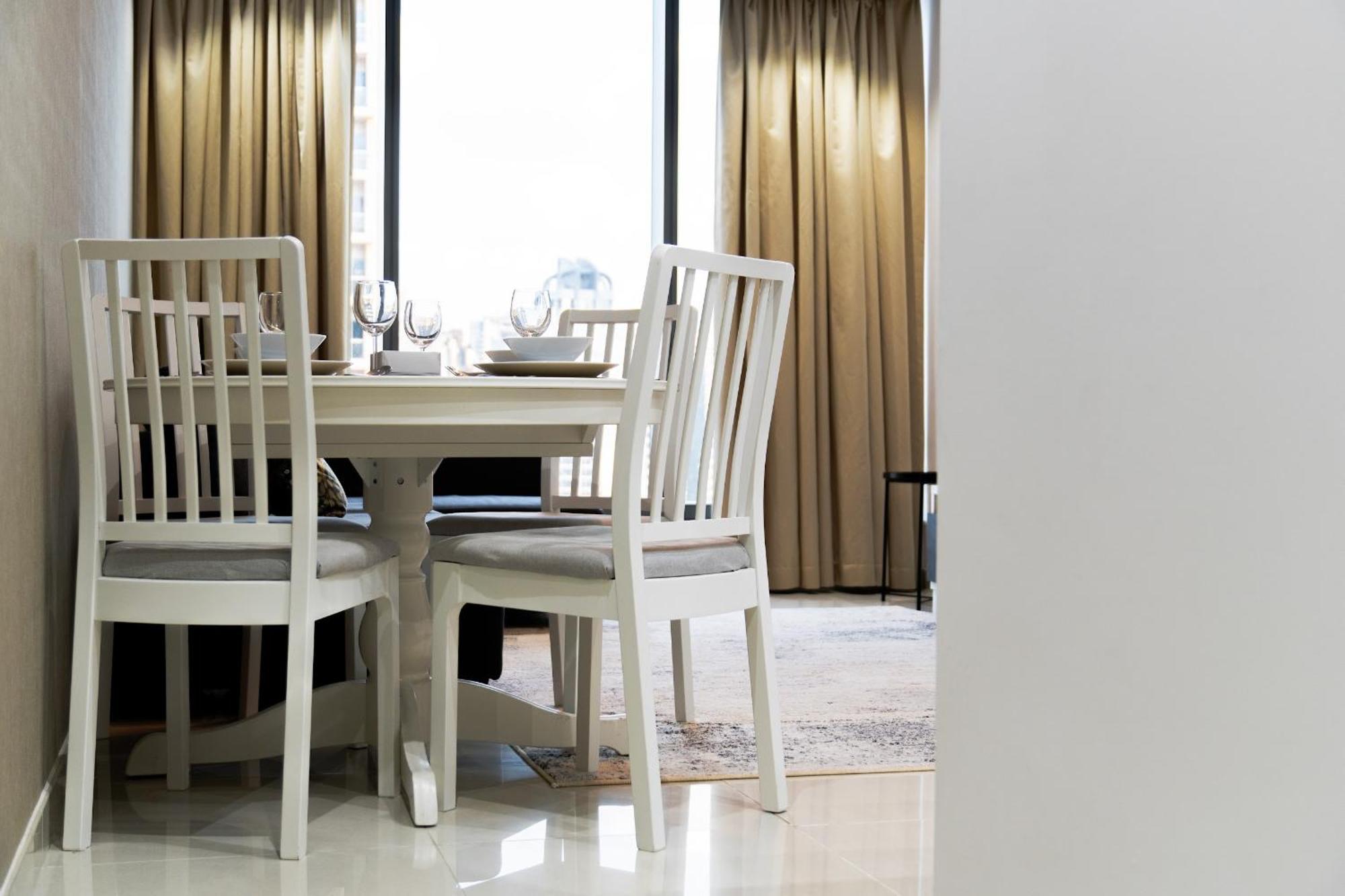 Silverene Tower, 28th-floor Marina View, Walk To *