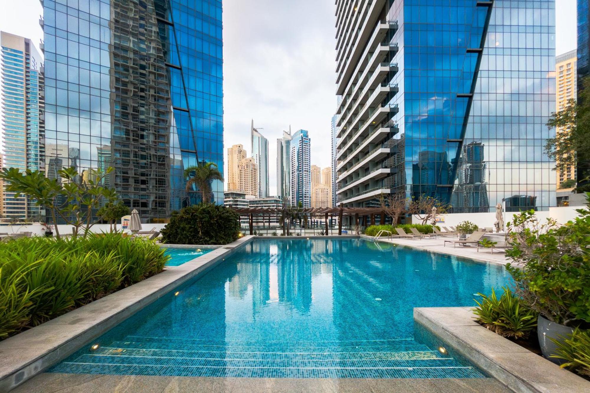 Appartement Silverene Tower, 28th-floor Marina View, Walk To