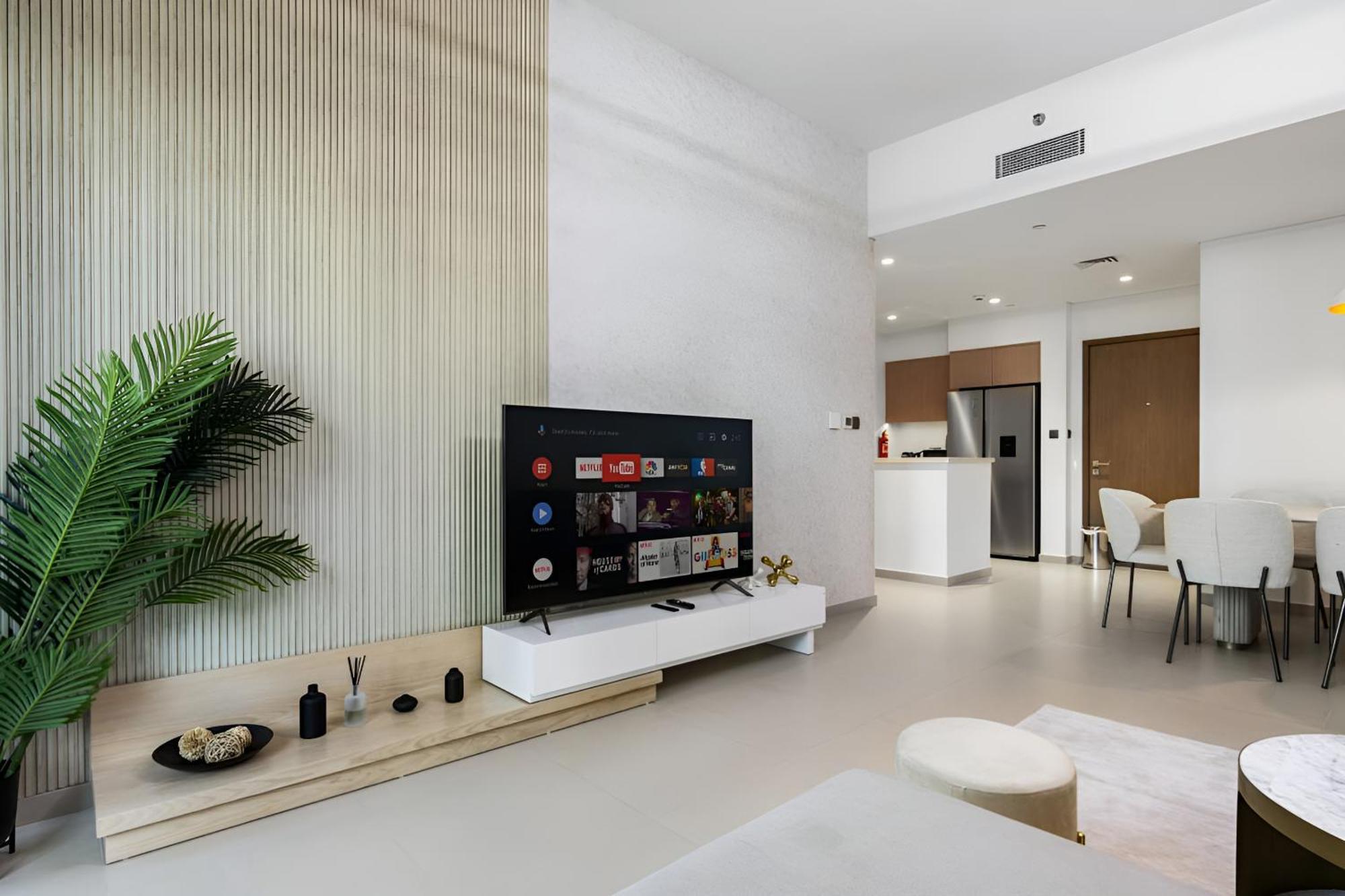 Expansive 7-bed Overlooking Burj & Fountains Dubaï