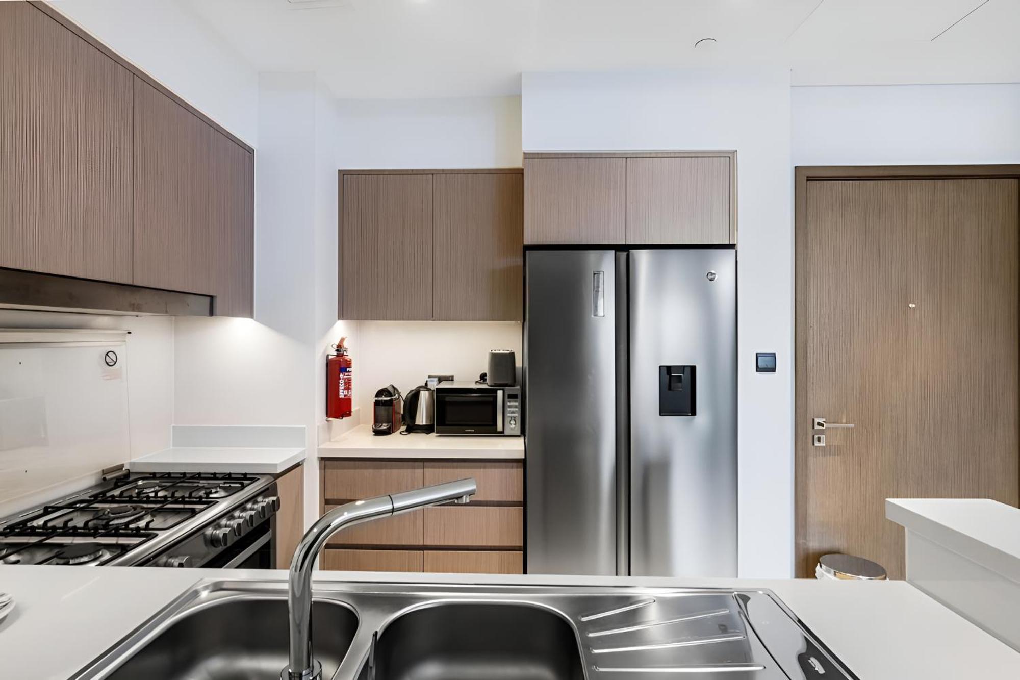 Expansive 7-bed Overlooking Burj & Fountains Appartement *