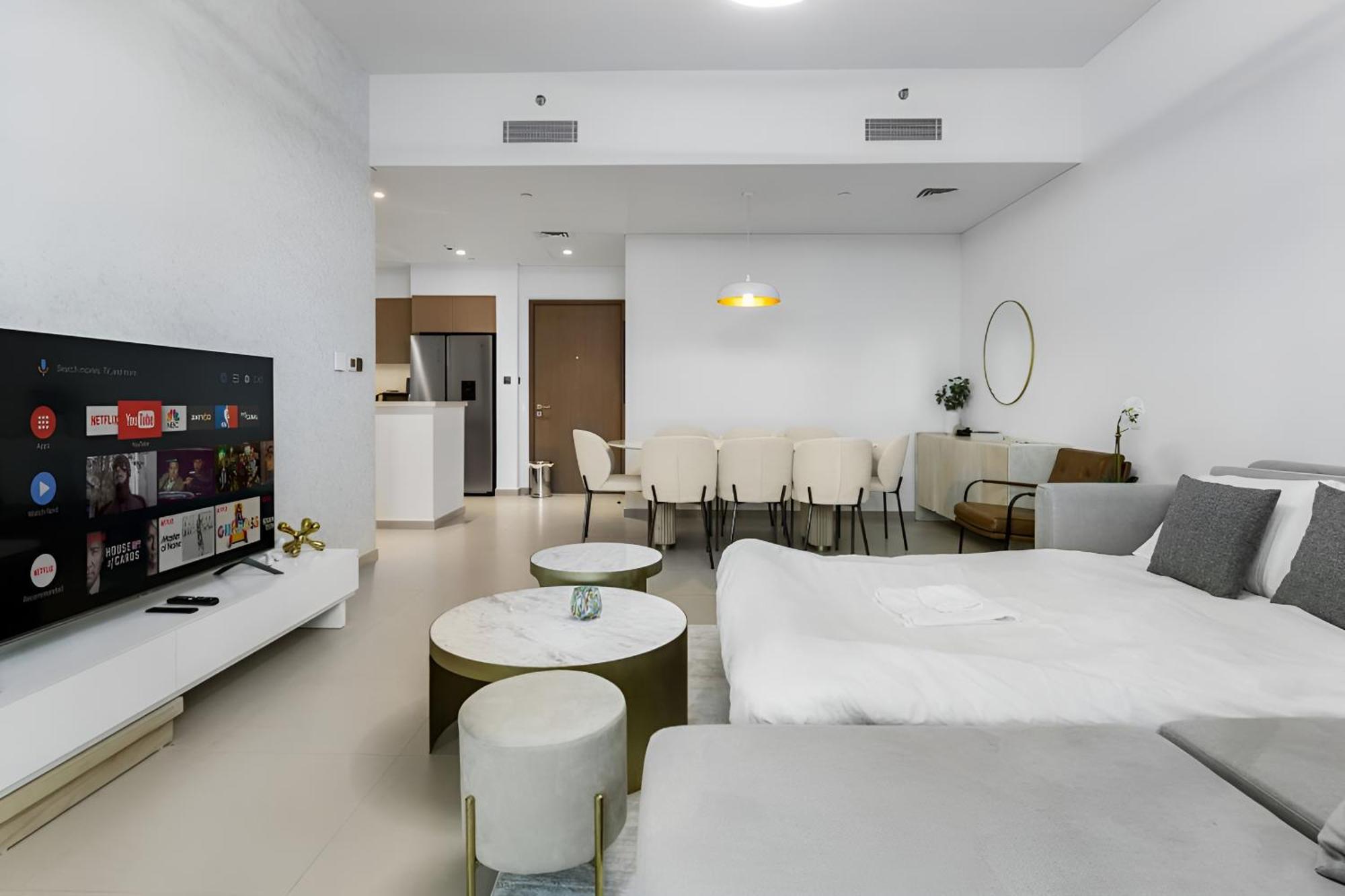 Expansive 7-bed Overlooking Burj & Fountains * Dubaï