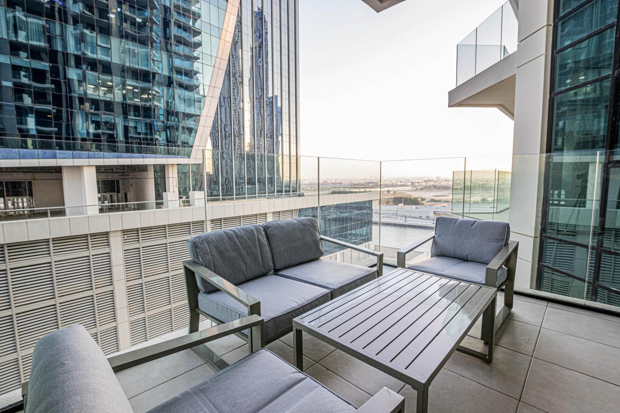 Apartment Modern Luxury 1br Missoni With Canal Panorama