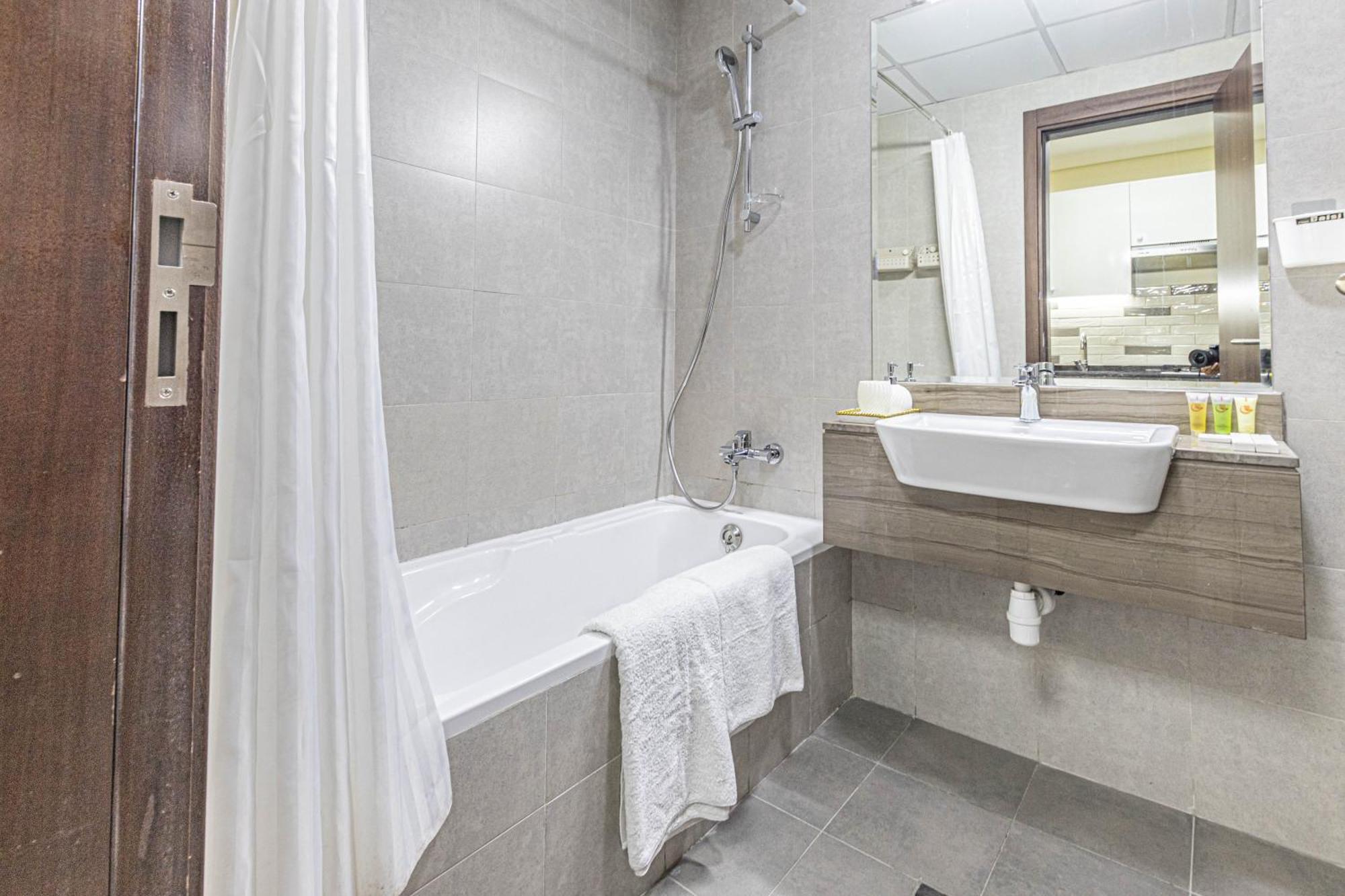 Appartement Cozy In Azizi Shaista, Prime Al Furjan *