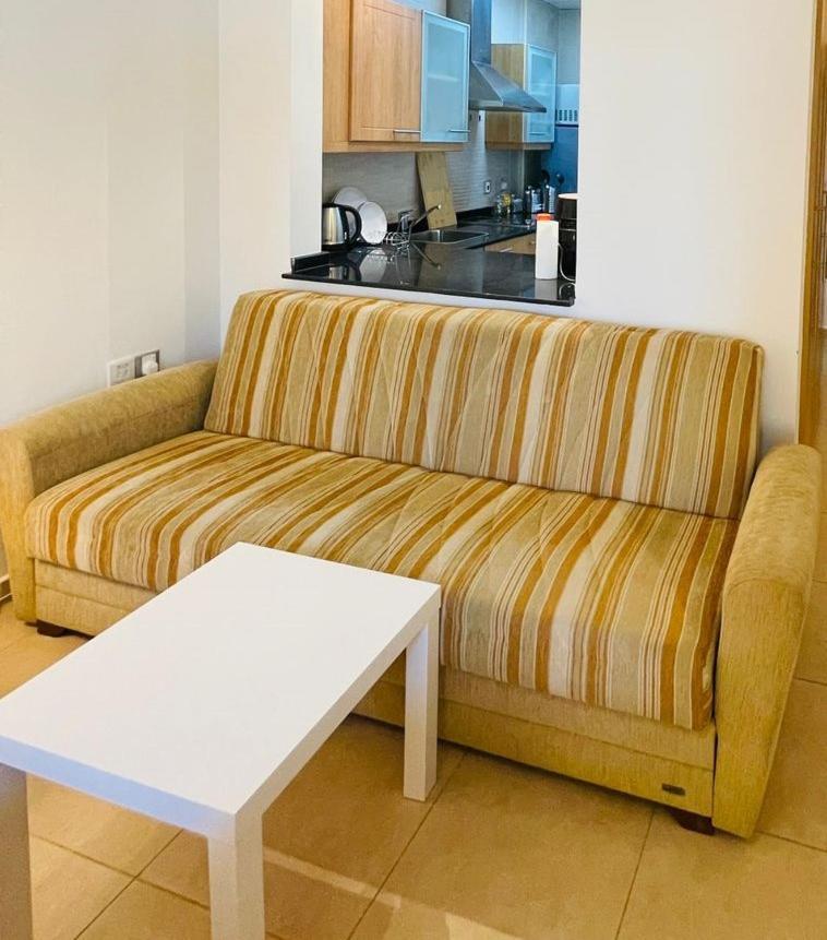 In Marina Near Dmcc Metro Zumurud Tower Apartamento Dubai
