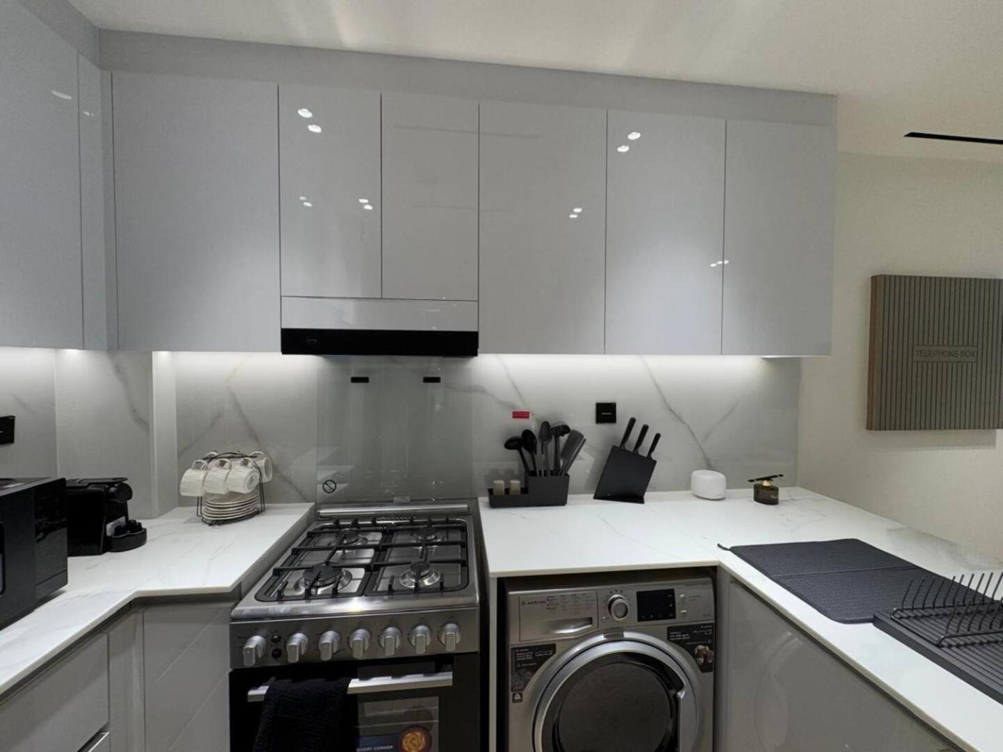 Calm, Modern & Stylish 1br In Jvc Dubái