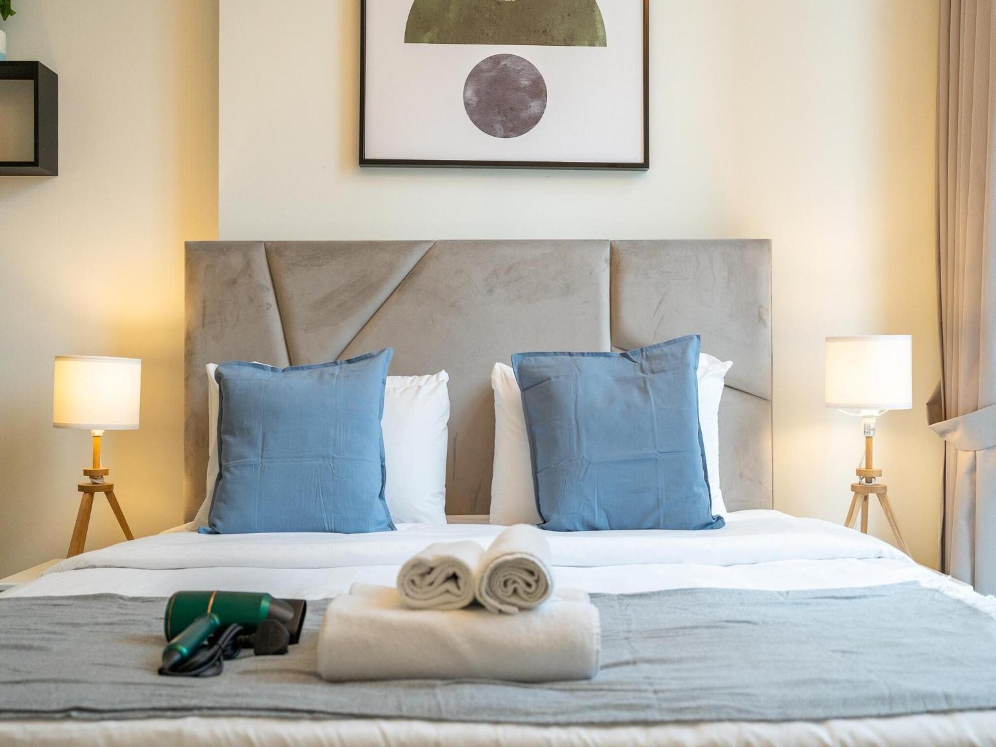Luxe Near Mall Burj Khalifa Pool Gym Parking Apartamento