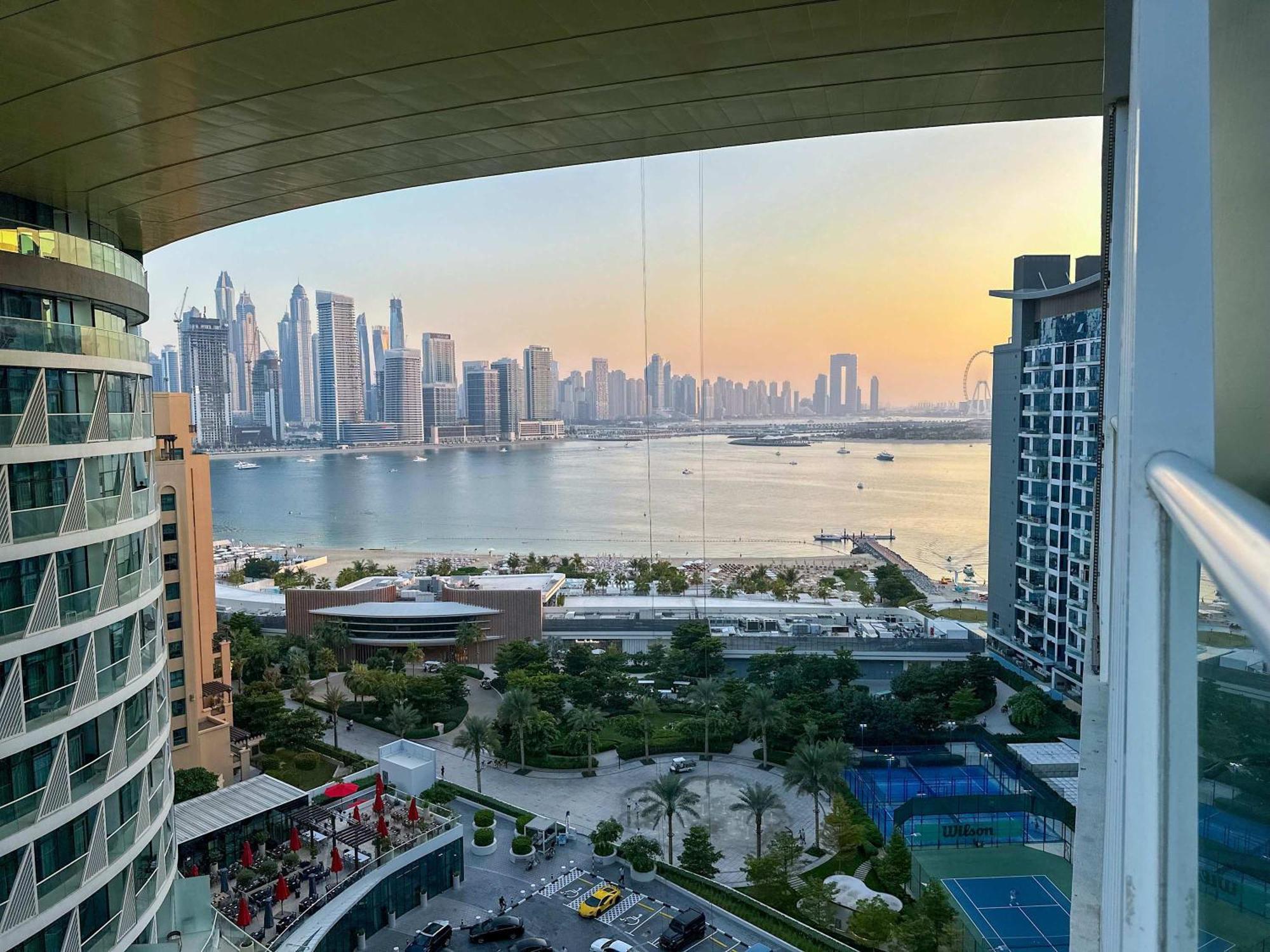 Beachfront Oasis With Panoramic Views - Seven Palm Appartement Dubai