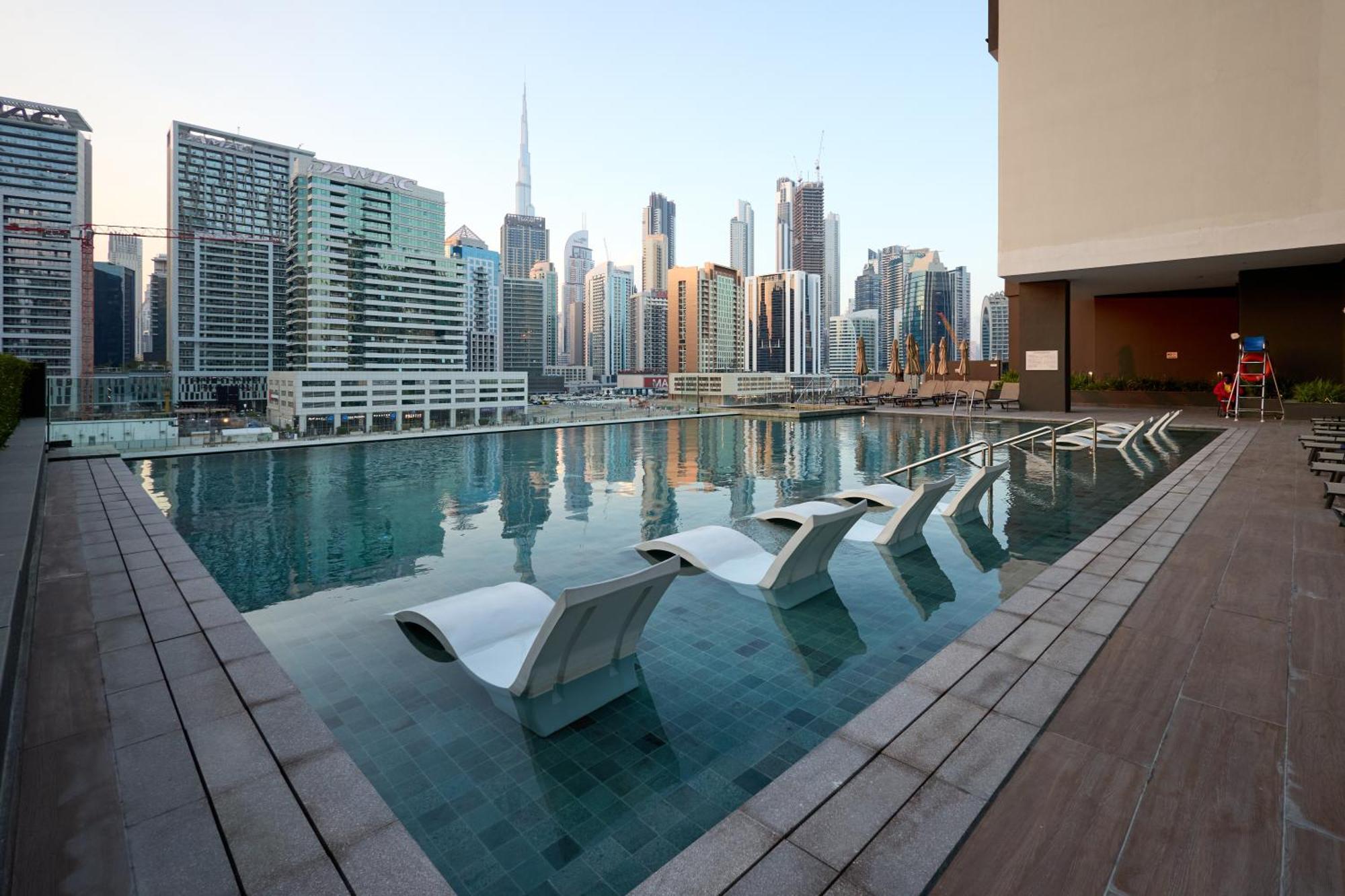 Full Burj Khalifa & Canal View I 7 Mins To Mall I Exclusive 2bhk For Up To 6 People *