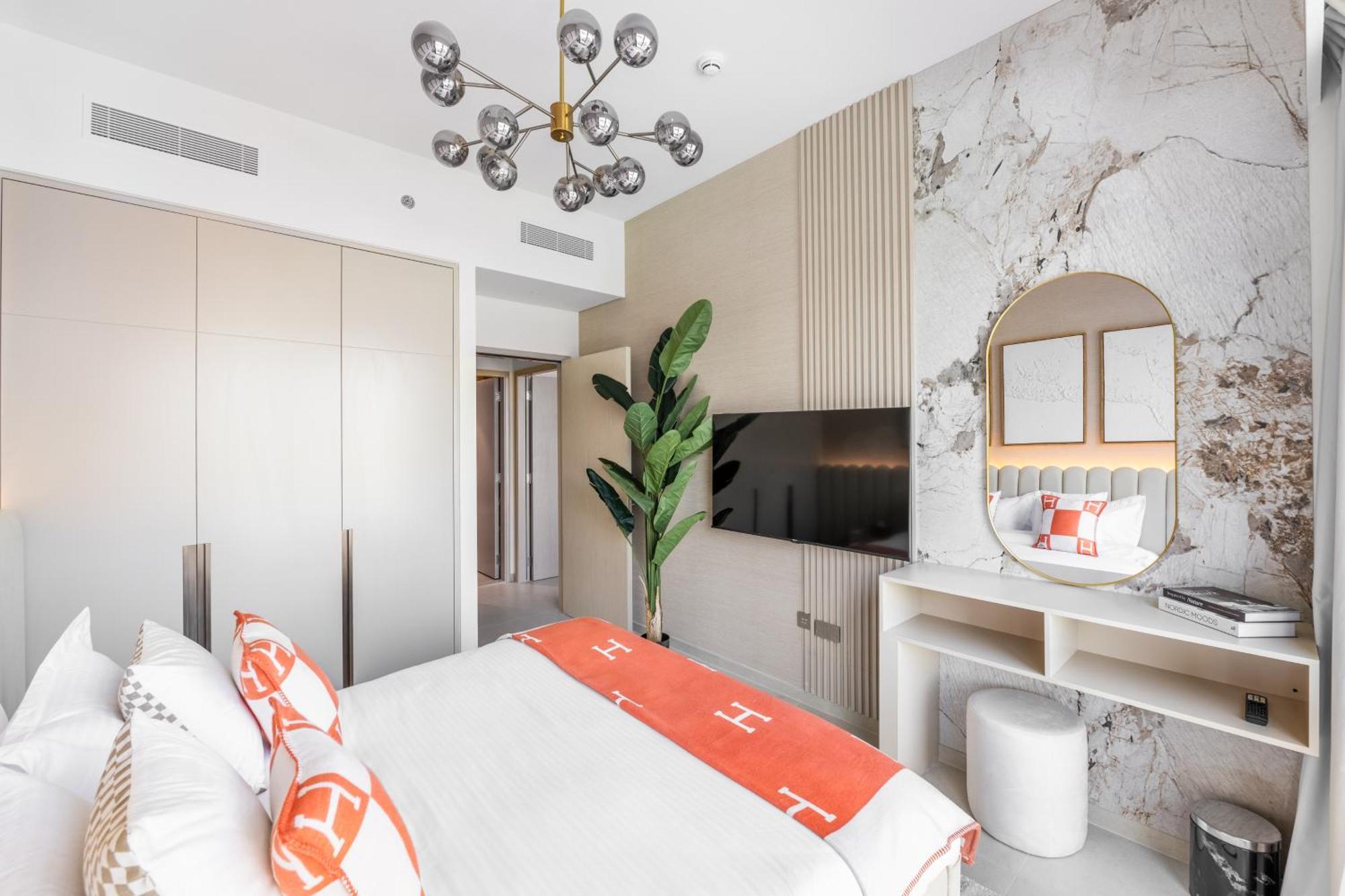 Hermes-style 2br, Full Burj Khalifa View - Infinity Pool - Full Fountain View Appartement Dubaï