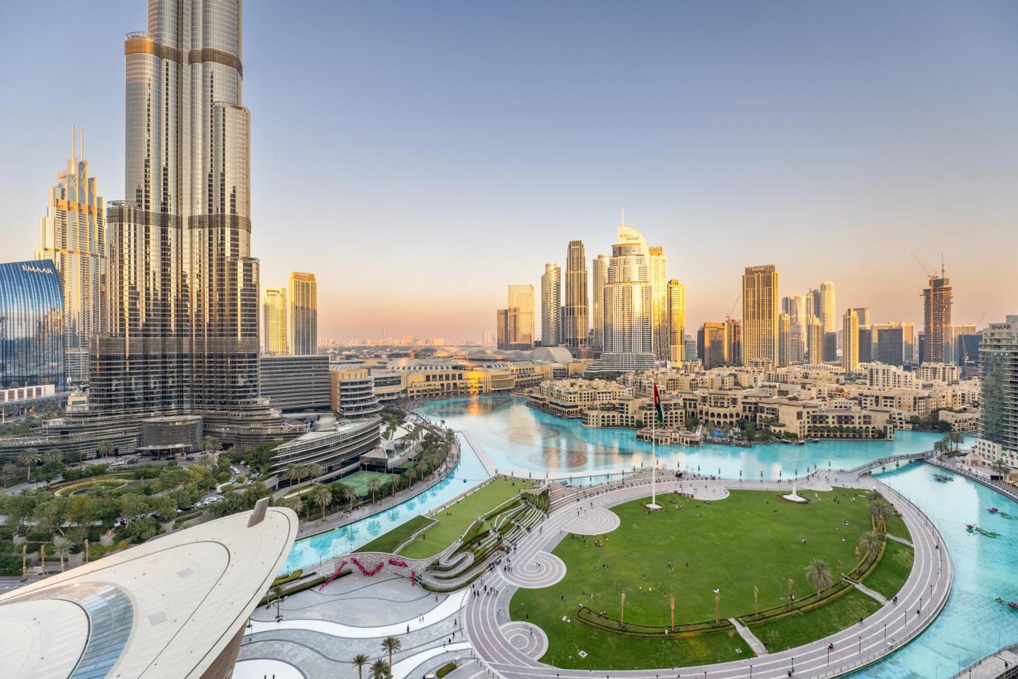 Hermes-style 2br, Full Burj Khalifa View - Infinity Pool - Full Fountain View