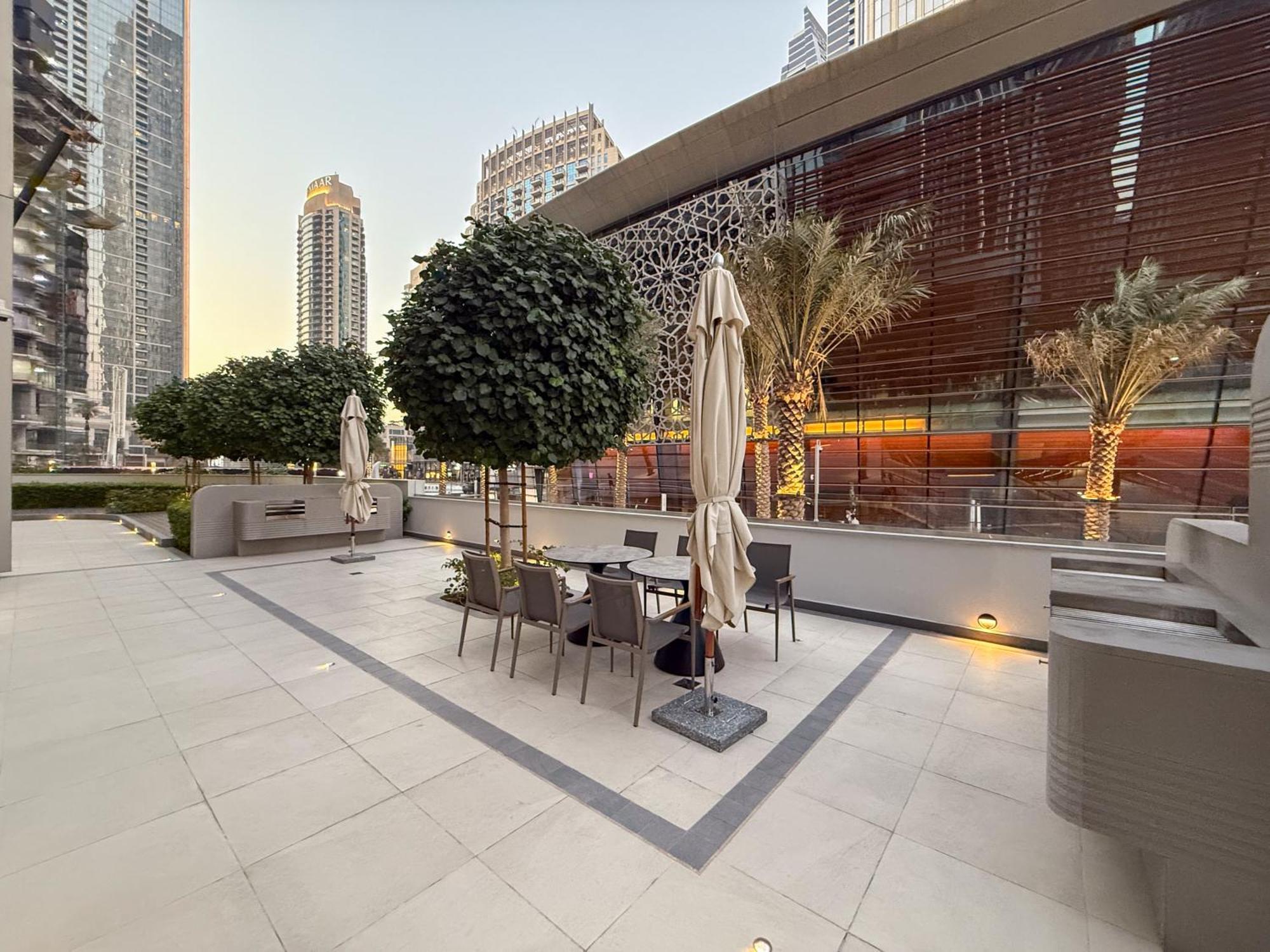 Hermes-style 2br, Full Burj Khalifa View - Infinity Pool - Full Fountain View * Dubaï