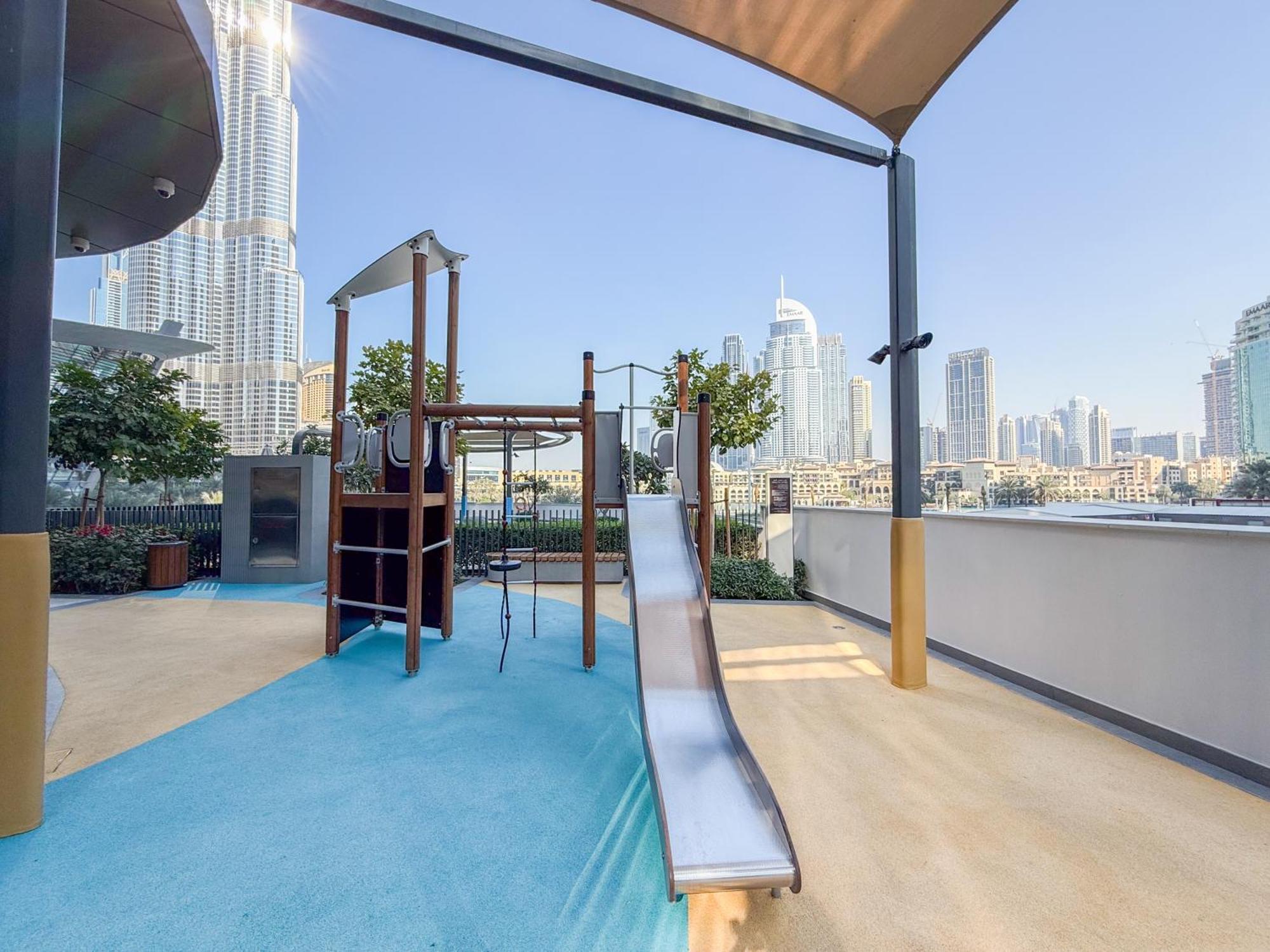 Hermes-style 2br, Full Burj Khalifa View - Infinity Pool - Full Fountain View