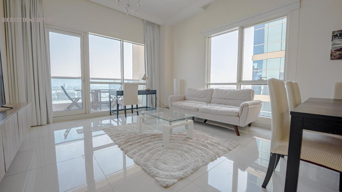 Great & Huge High Floor! Dubaï