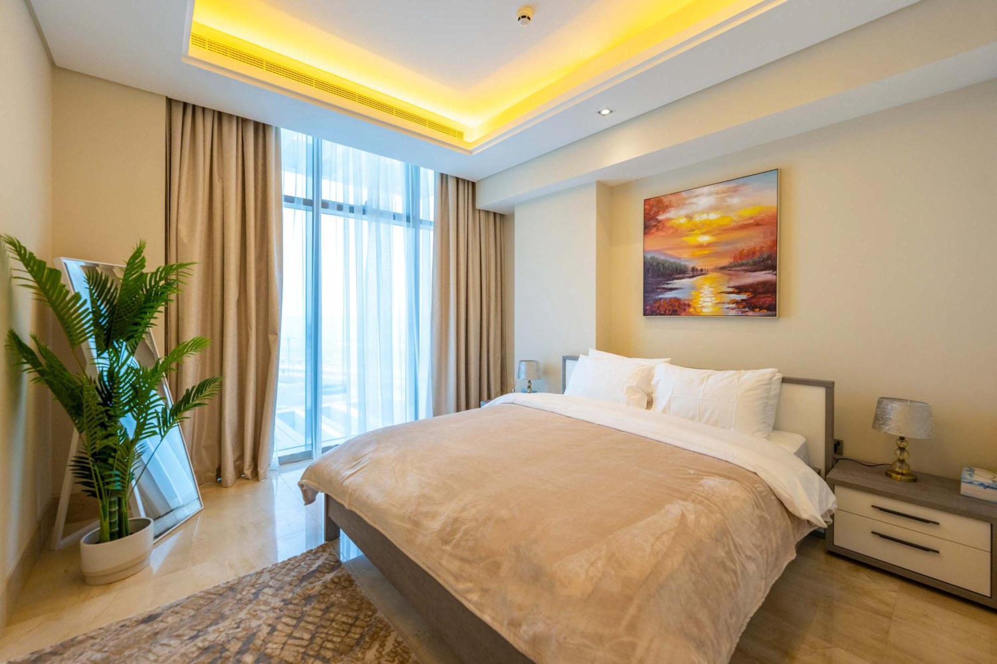 Spacious Beachfront 2 Bedroom - The 8 Apartment Dubai